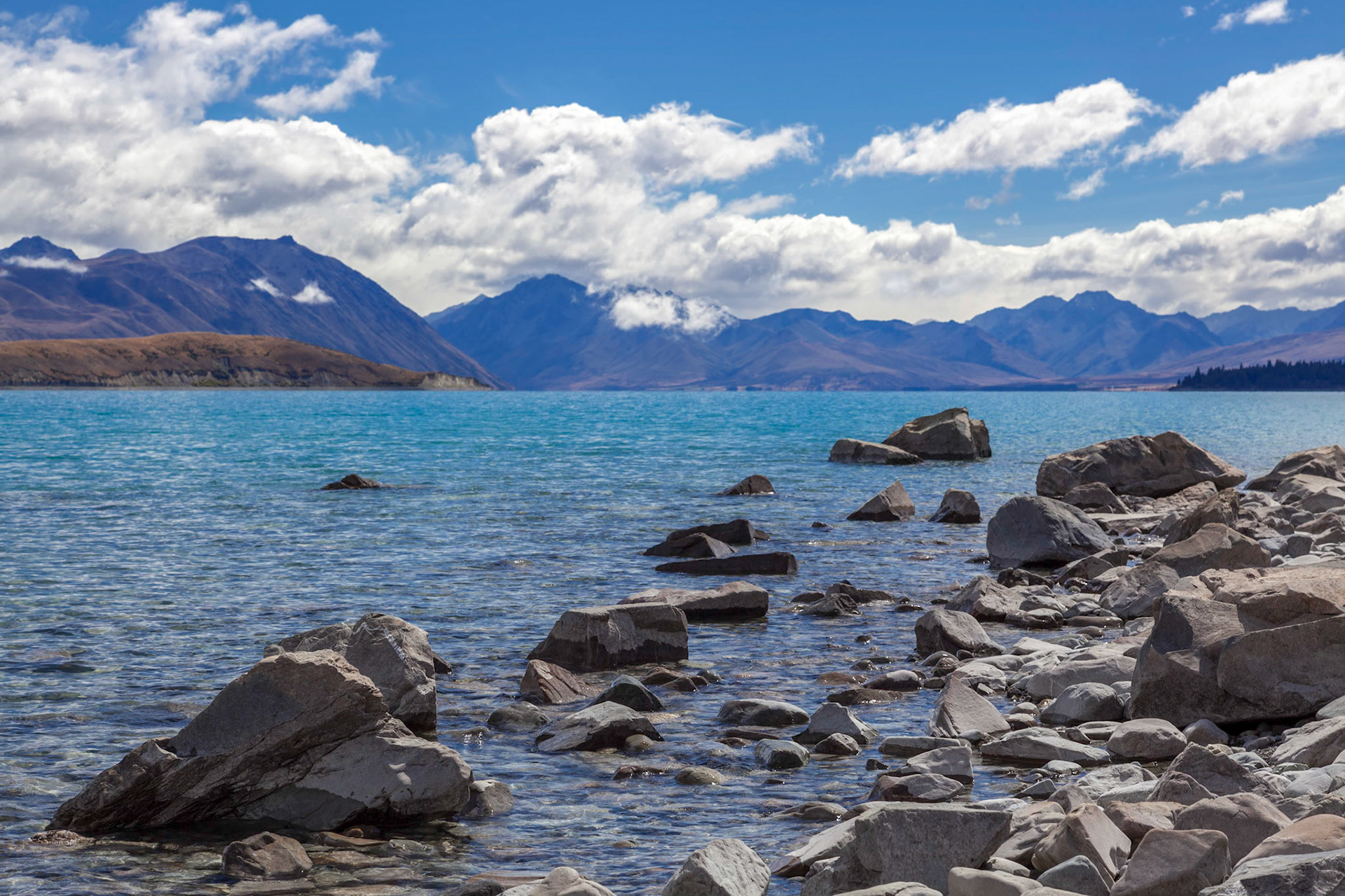 Scenic view of Lake Tekapo