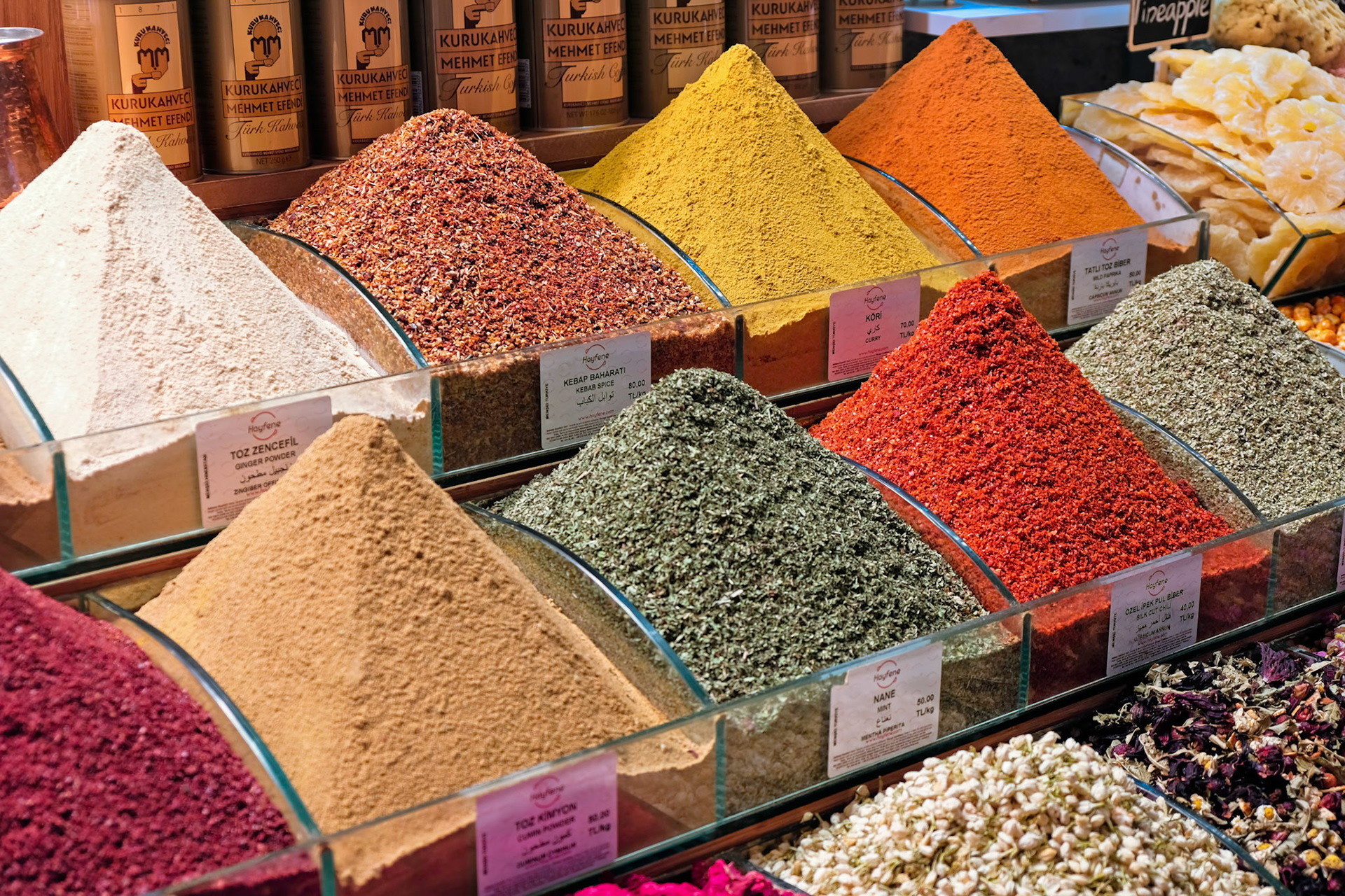 ISTANBUL, TURKEY - MAY 25 : Spices for sale in the Spice Bazaar in Istanbul Turkey on May 25, 2018