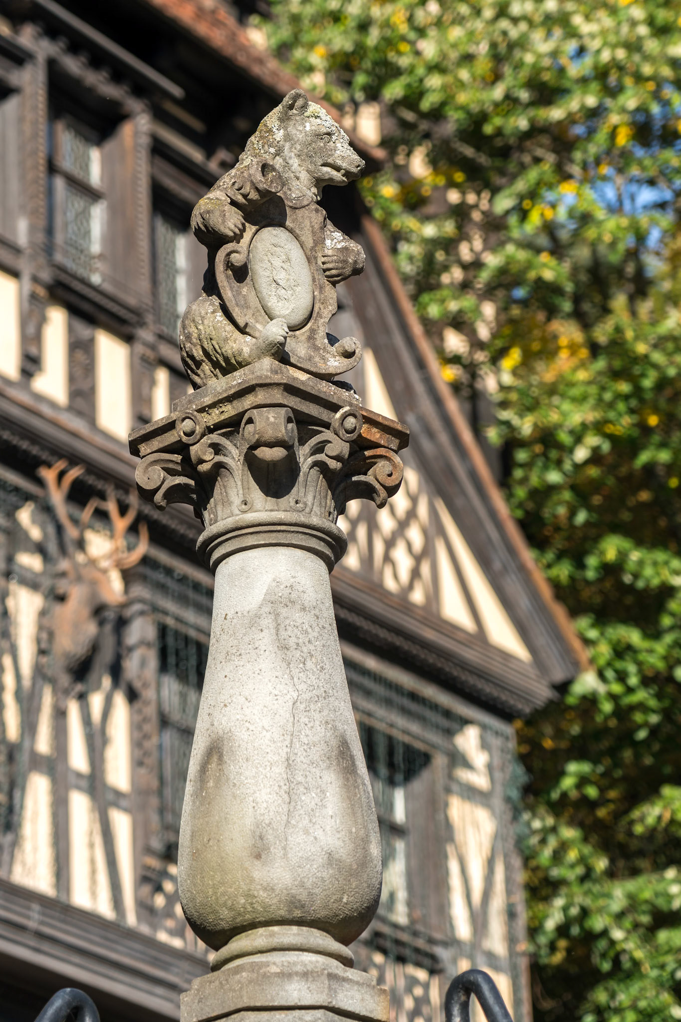 SINAIA, WALLACHIA/ROMANIA - SEPTEMBER 21 : Statue of a bear outside Peles Castle in Sinaia Wallachia Romania on September 21, 2018