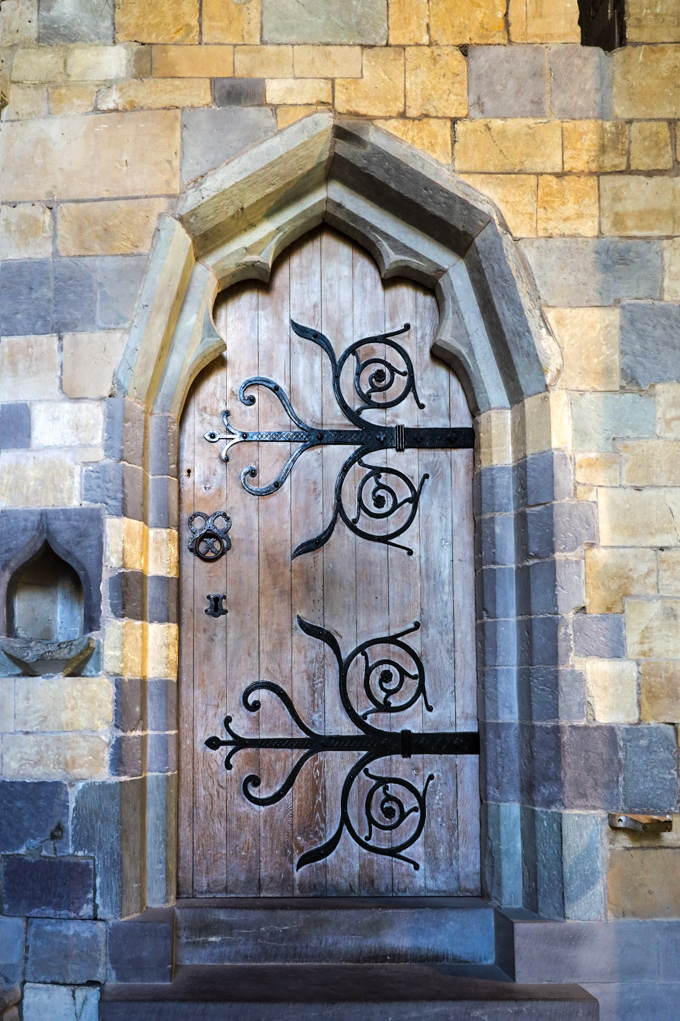 ST DAVID'S, PEMBROKESHIRE/UK - SEPTEMBER 13 : Interior view of the Cathedral at St David's in Pembrokeshire on September 13, 2019