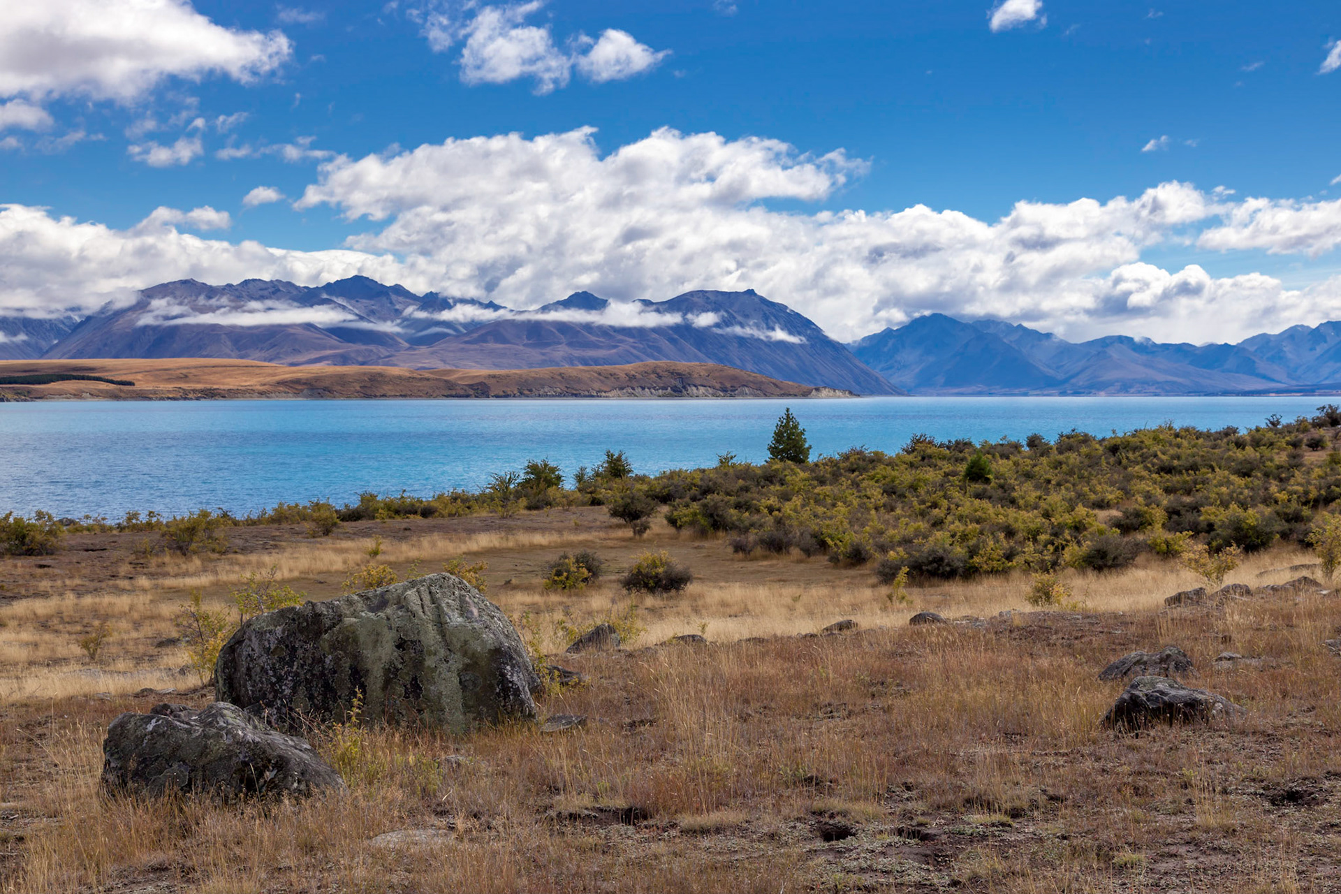 Scenic view of Lake Tekapo