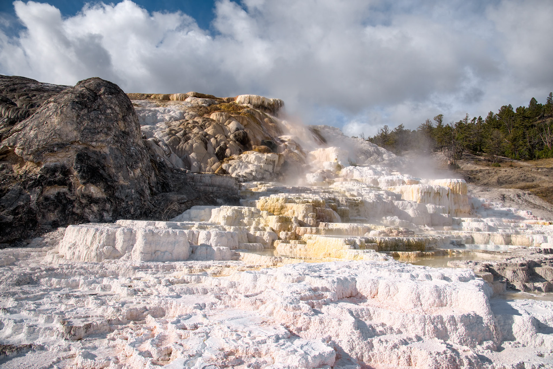 Mammoth Hot Springs