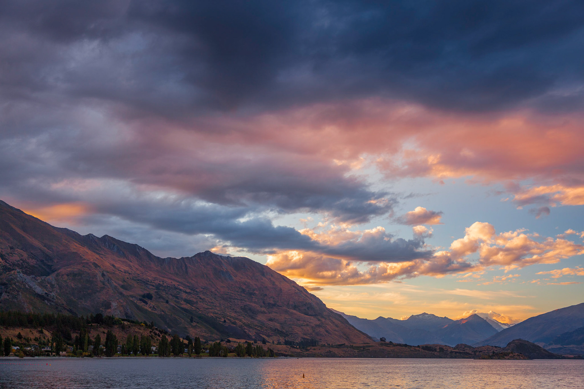 Beautiful evening sky at Lake Wanaka