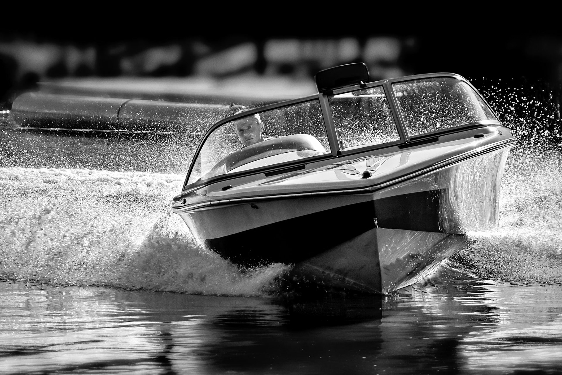 Water Skiing at Wiremill Lake East Grinstead