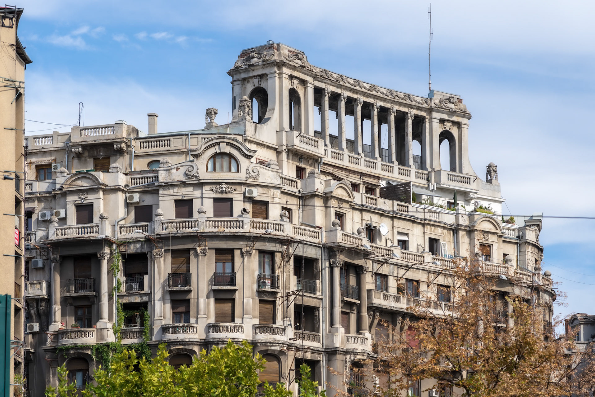 BUCHAREST/ROMANIA - SEPTEMBER 21 : View of old apartments in Bucharest Romania on September 21, 2018