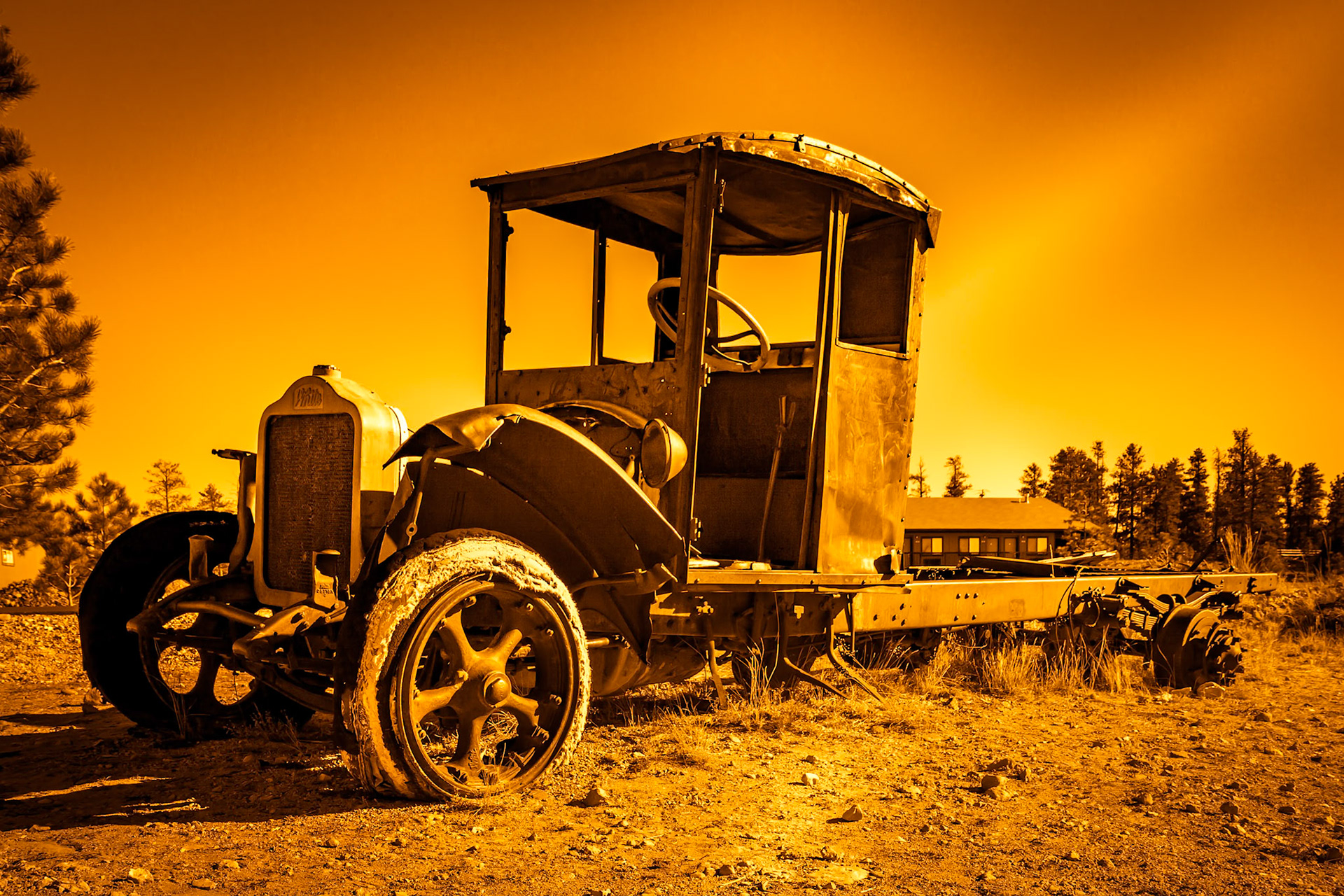 BRYCE, UTAH/USA - NOVEMBER 5 : Old truck at Bryce in Utah on November 5, 2009