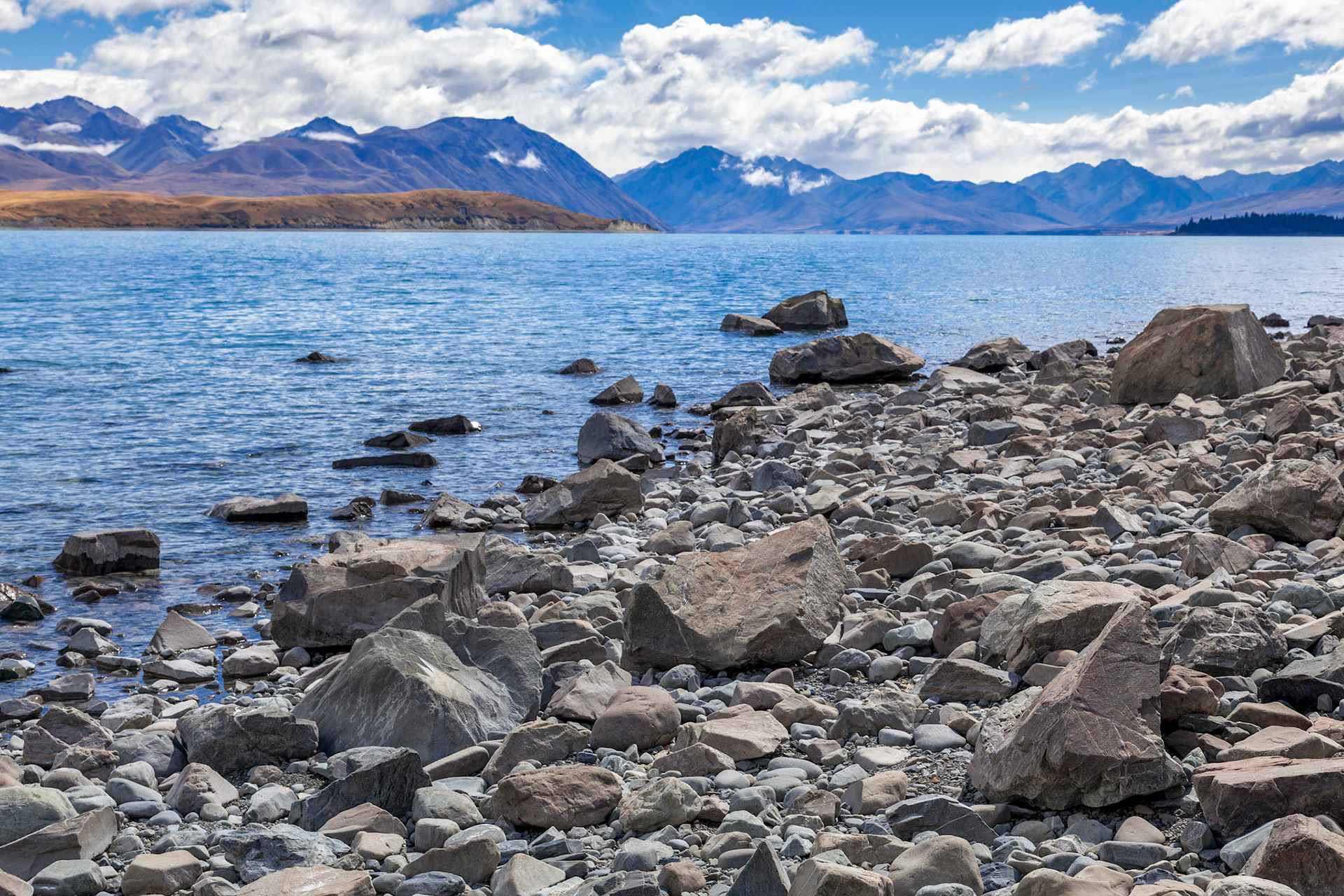 Scenic view of Lake Tekapo