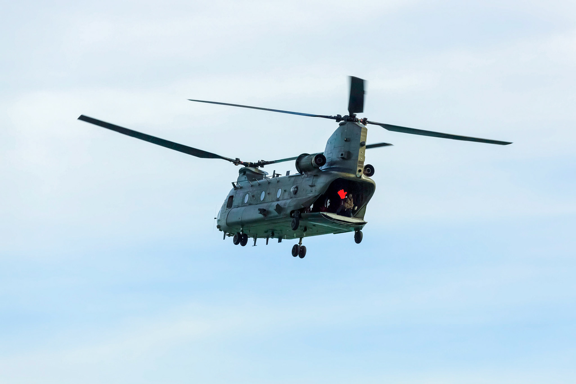 Chinook HC2 Helicopter Displaying at Airbourne