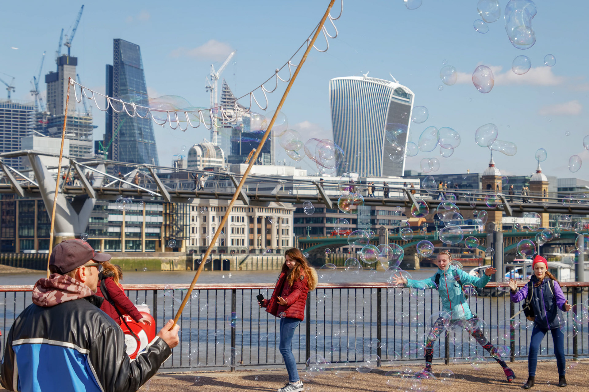 LONDON/UK - MARCH 21 : Bubbles along the South Bank in London on March 21, 2018. Unidentified People.