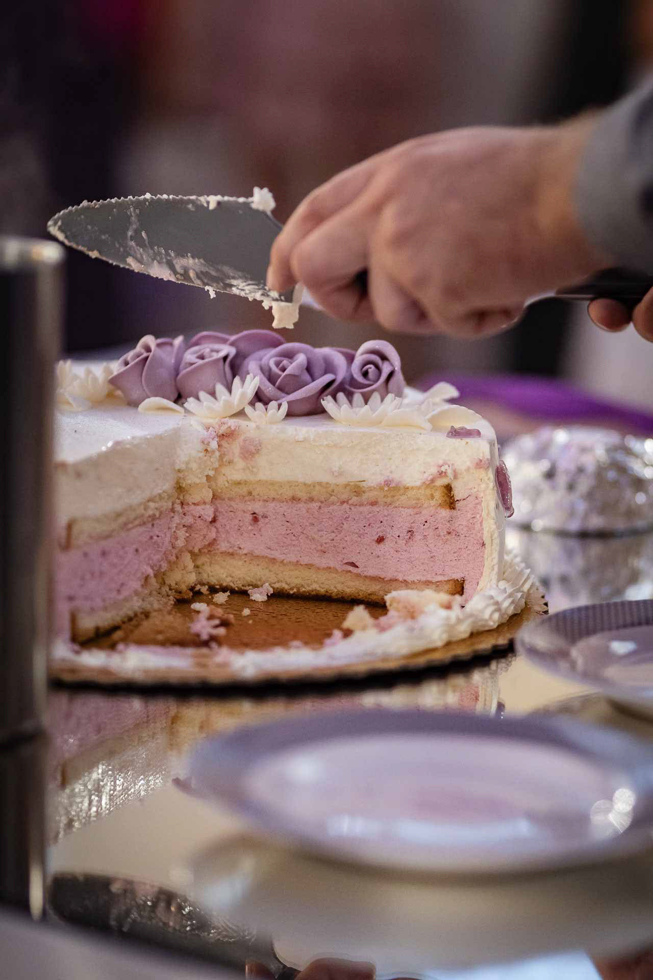 Reportaż ślubny w Szczecinie - tort weselny