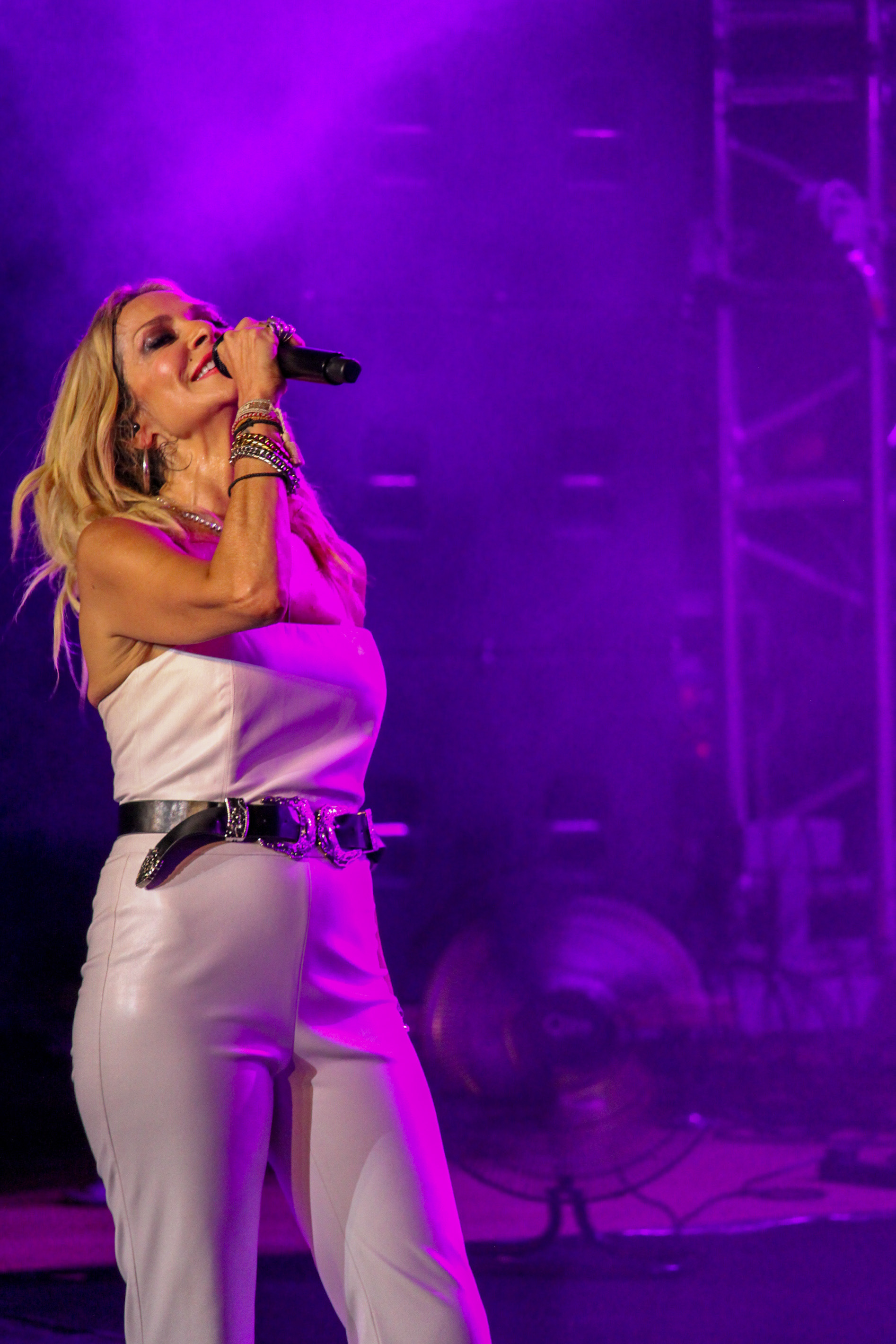 Anna Vissi X