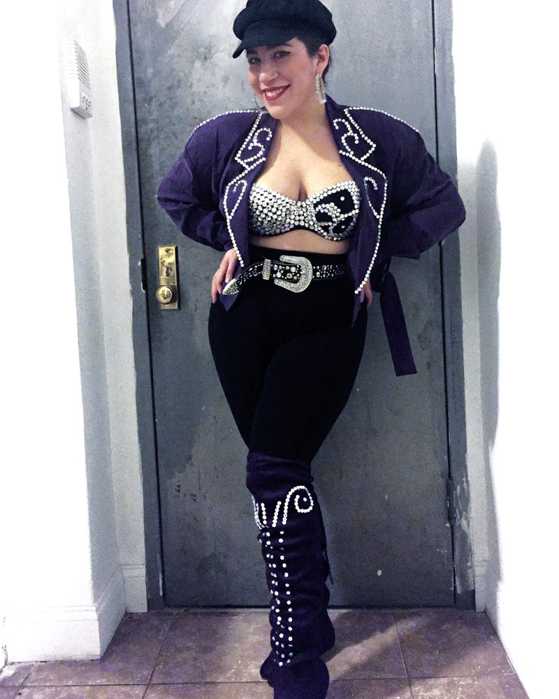 A night of a 1000 Selenas