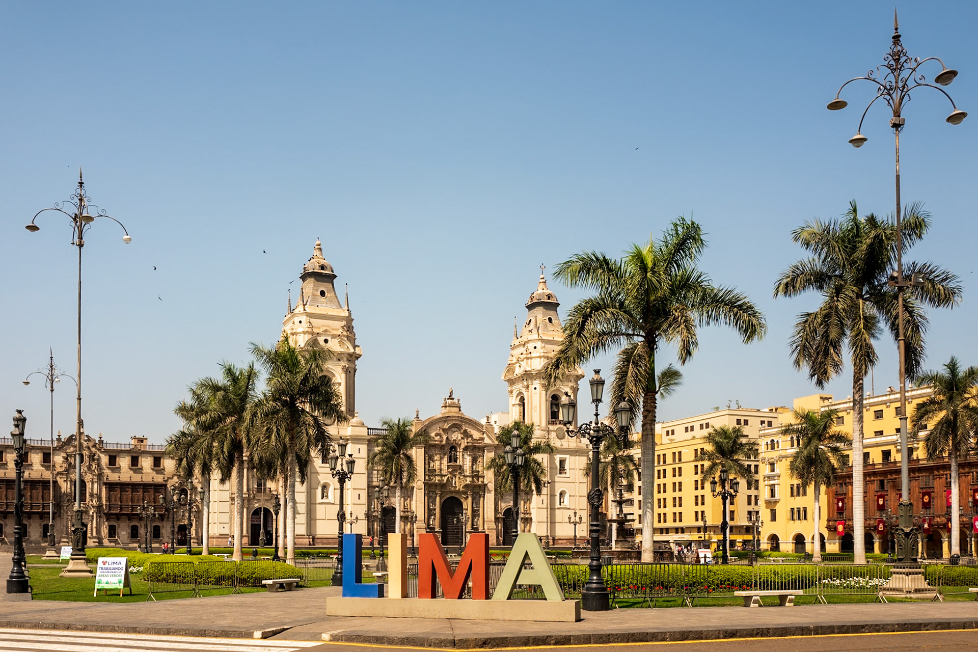 Plaza Mayor, Lima