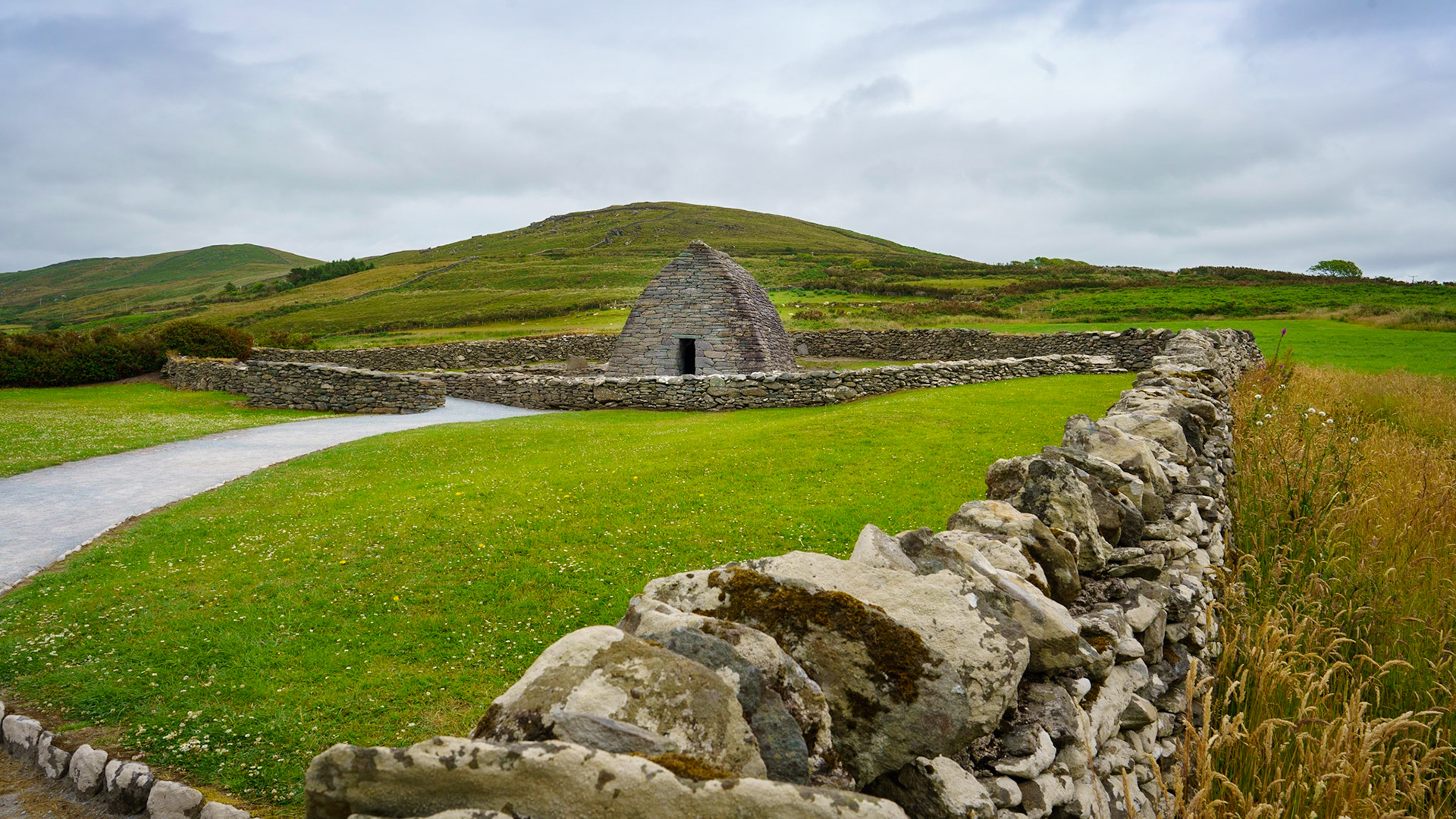 St. Brendan's Oratory, Dingle Peninsula