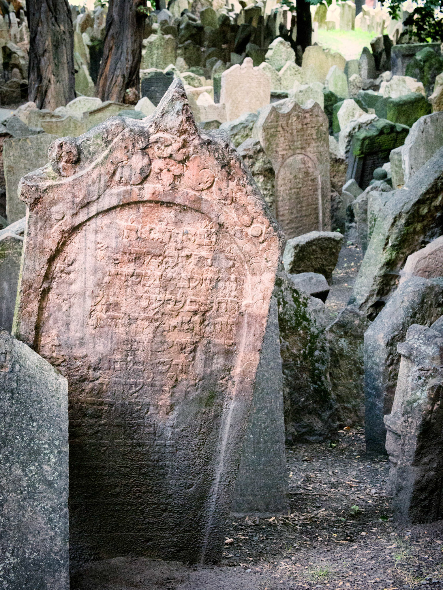 Old Jewish Cemetery, Josefov, Prague