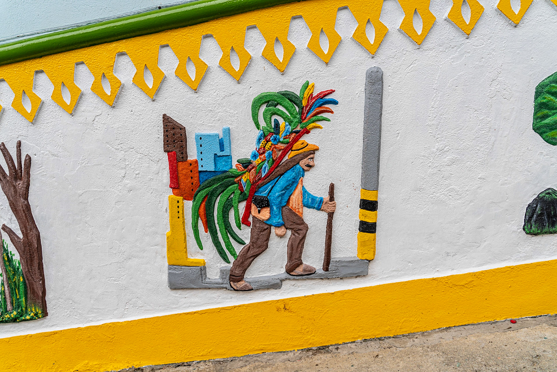 Example of a zócalo, Guatapé