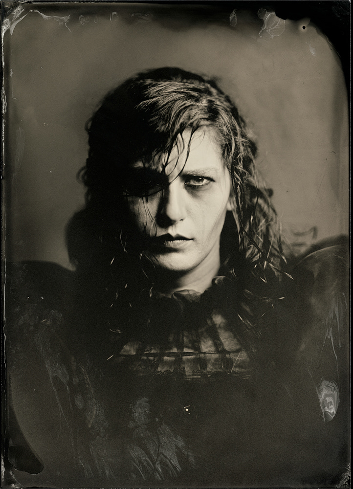 THE TURN OF THE SCREW B. Britten | Opera na Zamku w Szczecinie | reżyseria Natalia Babińska | scenografia i kostiumy Martyna Kander | reżyseria światła Maciej Igielski | projekcje Ewa Krasucka | fotografie Marek Grotowski | ambrotypy Paweł Śmiałek | premiera 20 V 2016