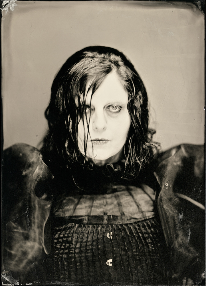 THE TURN OF THE SCREW B. Britten | Opera na Zamku w Szczecinie | reżyseria Natalia Babińska | scenografia i kostiumy Martyna Kander | reżyseria światła Maciej Igielski | projekcje Ewa Krasucka | fotografie Marek Grotowski | ambrotypy Paweł Śmiałek | premiera 20 V 2016