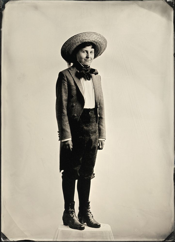 THE TURN OF THE SCREW B. Britten | Opera na Zamku w Szczecinie | reżyseria Natalia Babińska | scenografia i kostiumy Martyna Kander | reżyseria światła Maciej Igielski | projekcje Ewa Krasucka | fotografie Marek Grotowski | ambrotypy Paweł Śmiałek | premiera 20 V 2016