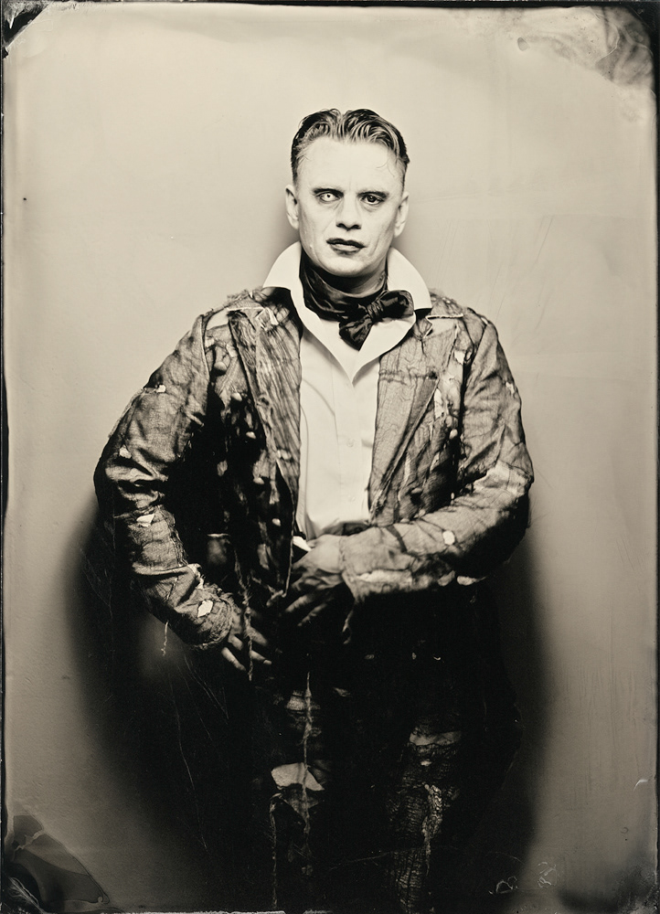 THE TURN OF THE SCREW B. Britten | Opera na Zamku w Szczecinie | reżyseria Natalia Babińska | scenografia i kostiumy Martyna Kander | reżyseria światła Maciej Igielski | projekcje Ewa Krasucka | fotografie Marek Grotowski | ambrotypy Paweł Śmiałek | premiera 20 V 2016