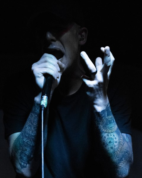 No Light Escapes