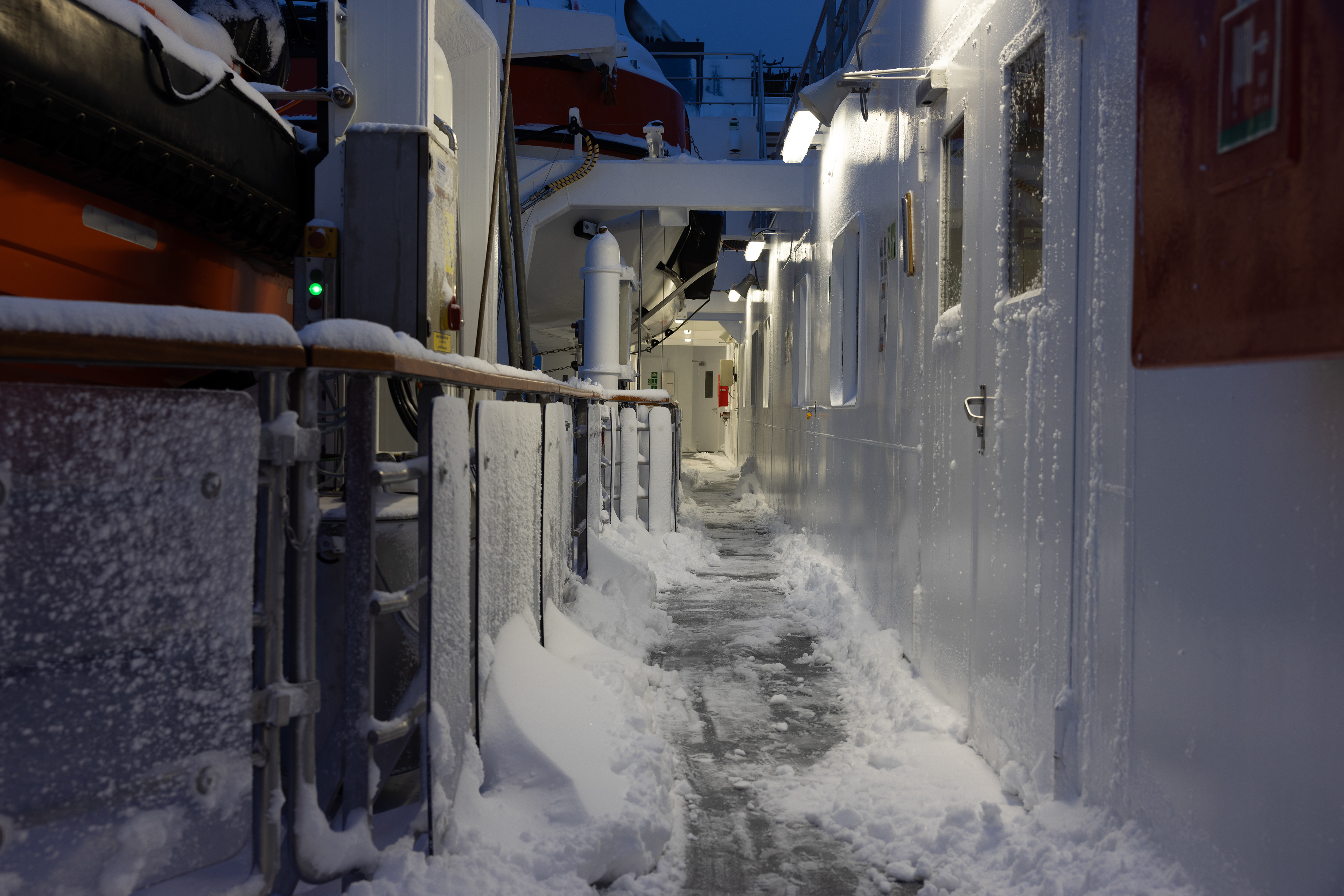 Ijzig aan dek, voorzichtig!