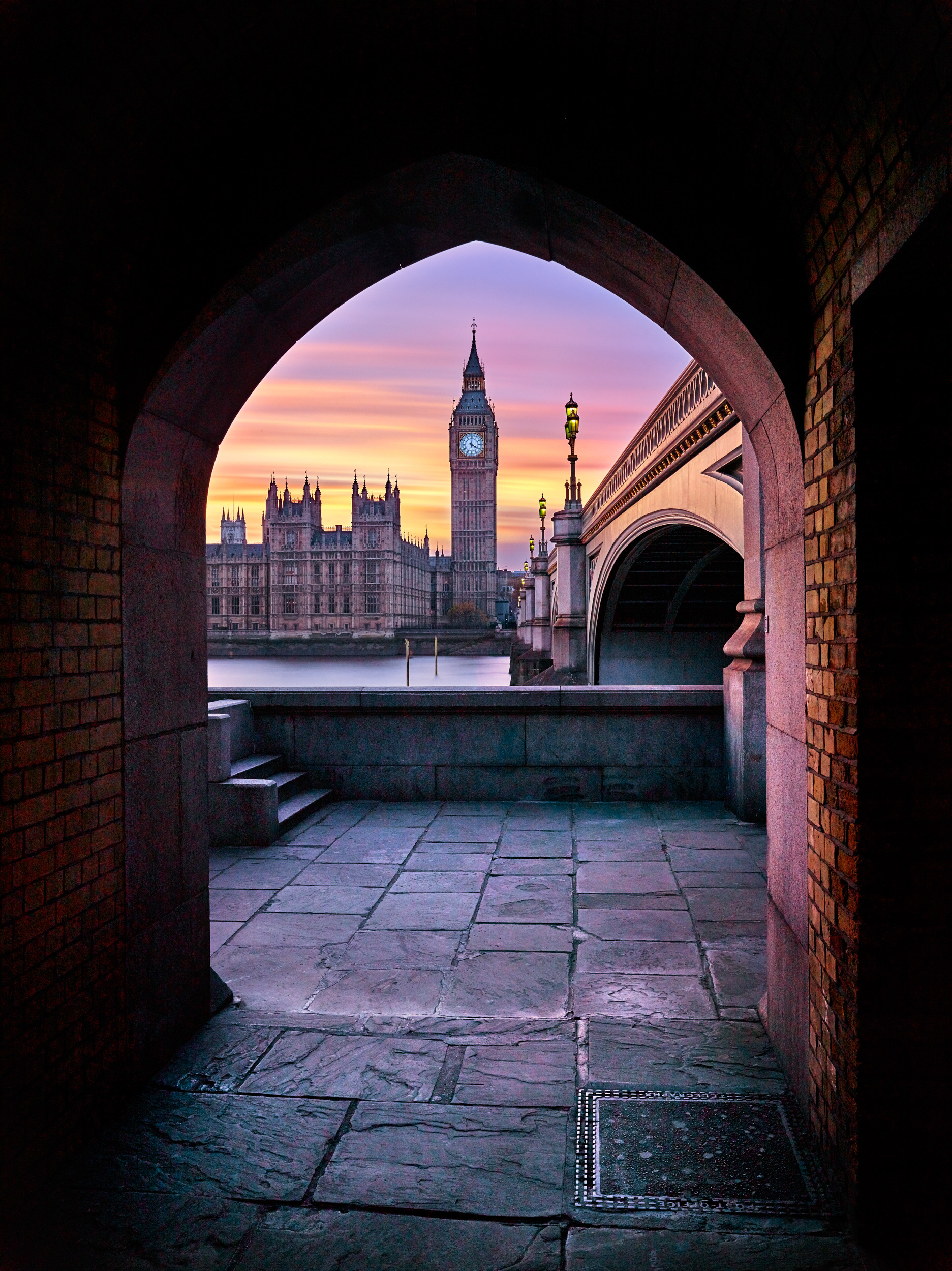 LONDON LIGHT