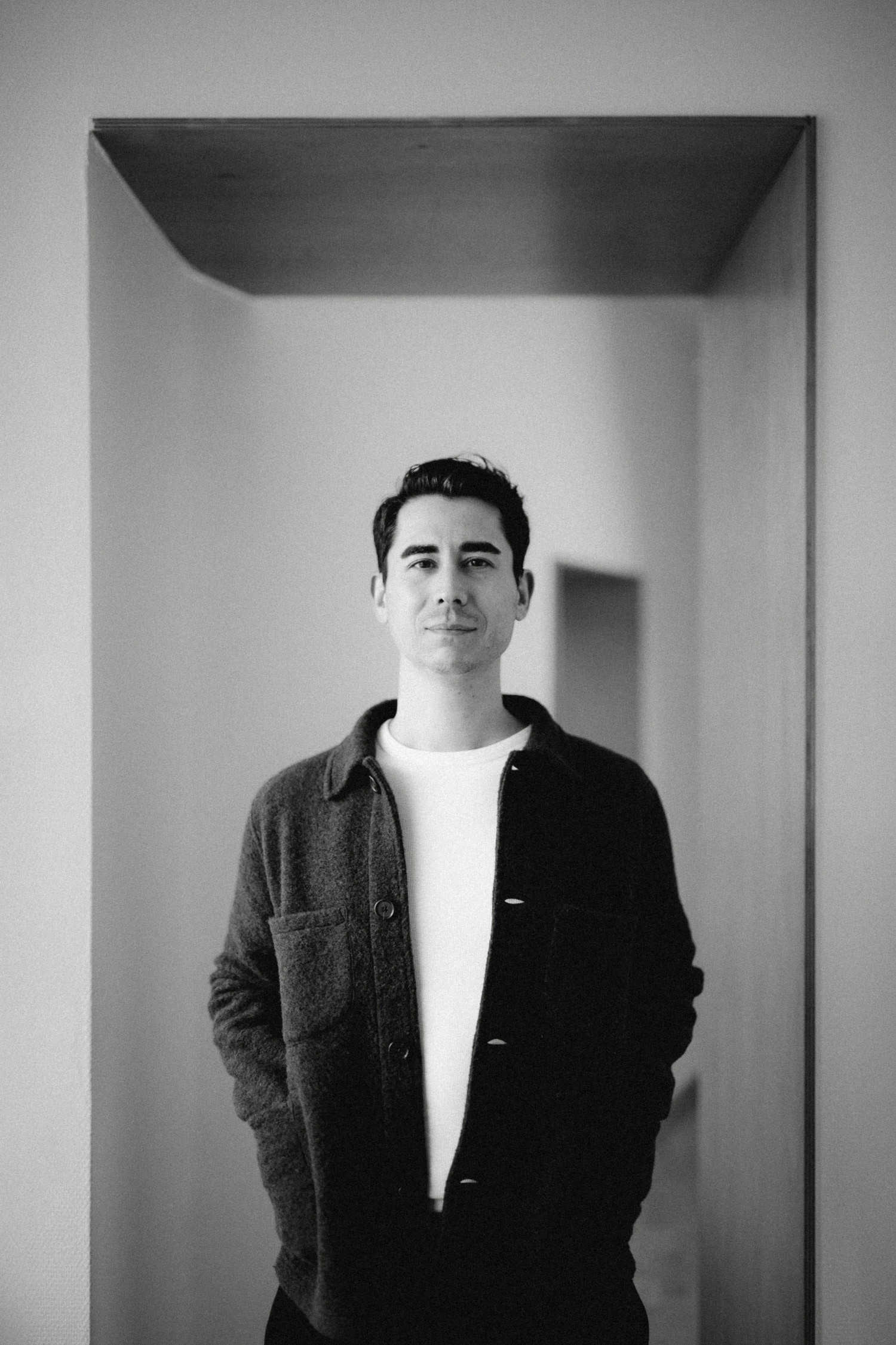 Guillaume Lopez, designer, Mars 202 4 dans l'atelier d'Hélène Wolff