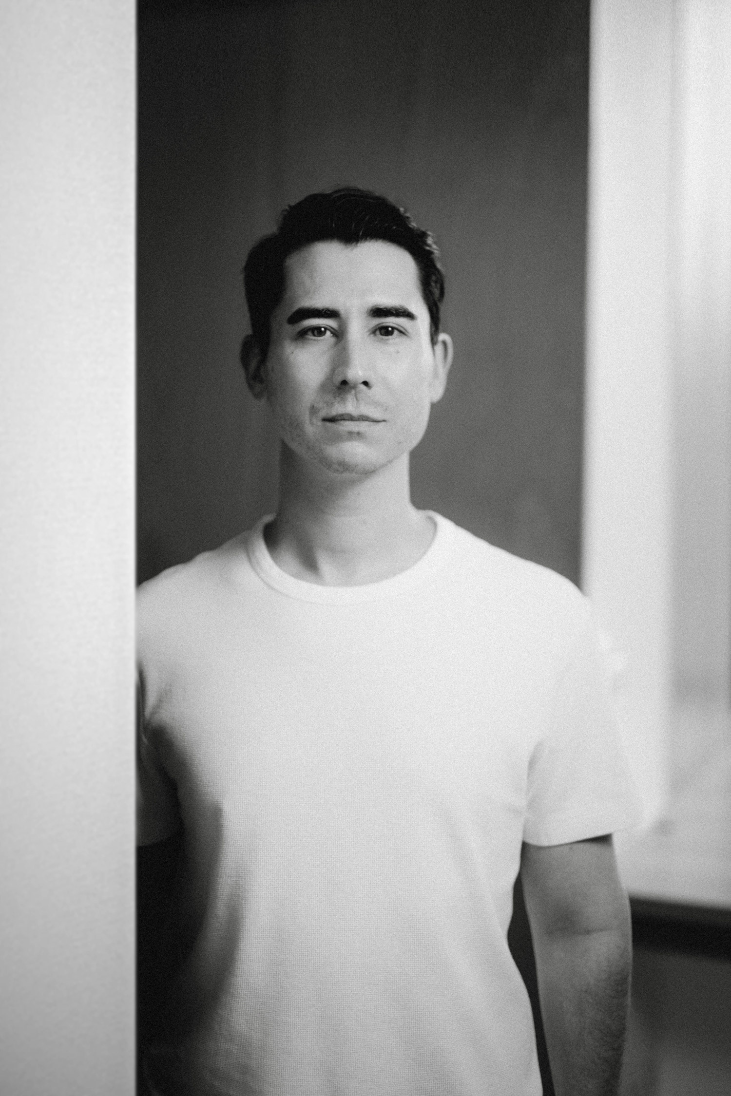 Guillaume Lopez, designer, Mars 202 4 dans l'atelier d'Hélène Wolff