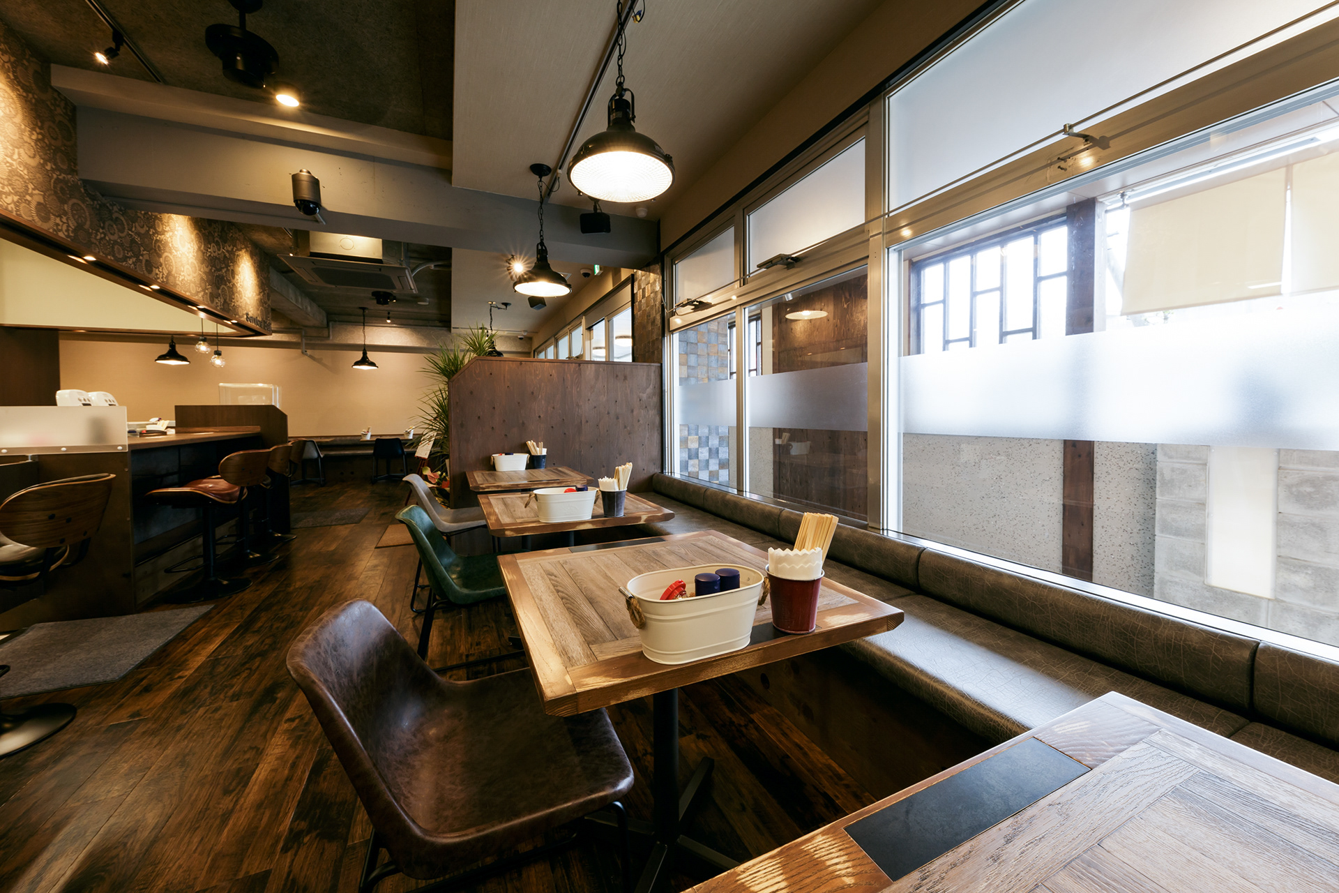 飲食店 - ラーメン店 -