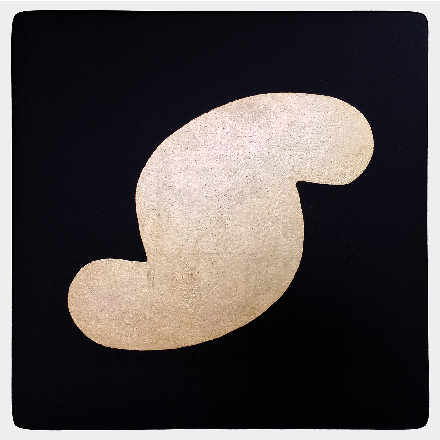 Appearance 9. Goldleaf on wood panel, 33 x 33 cm.