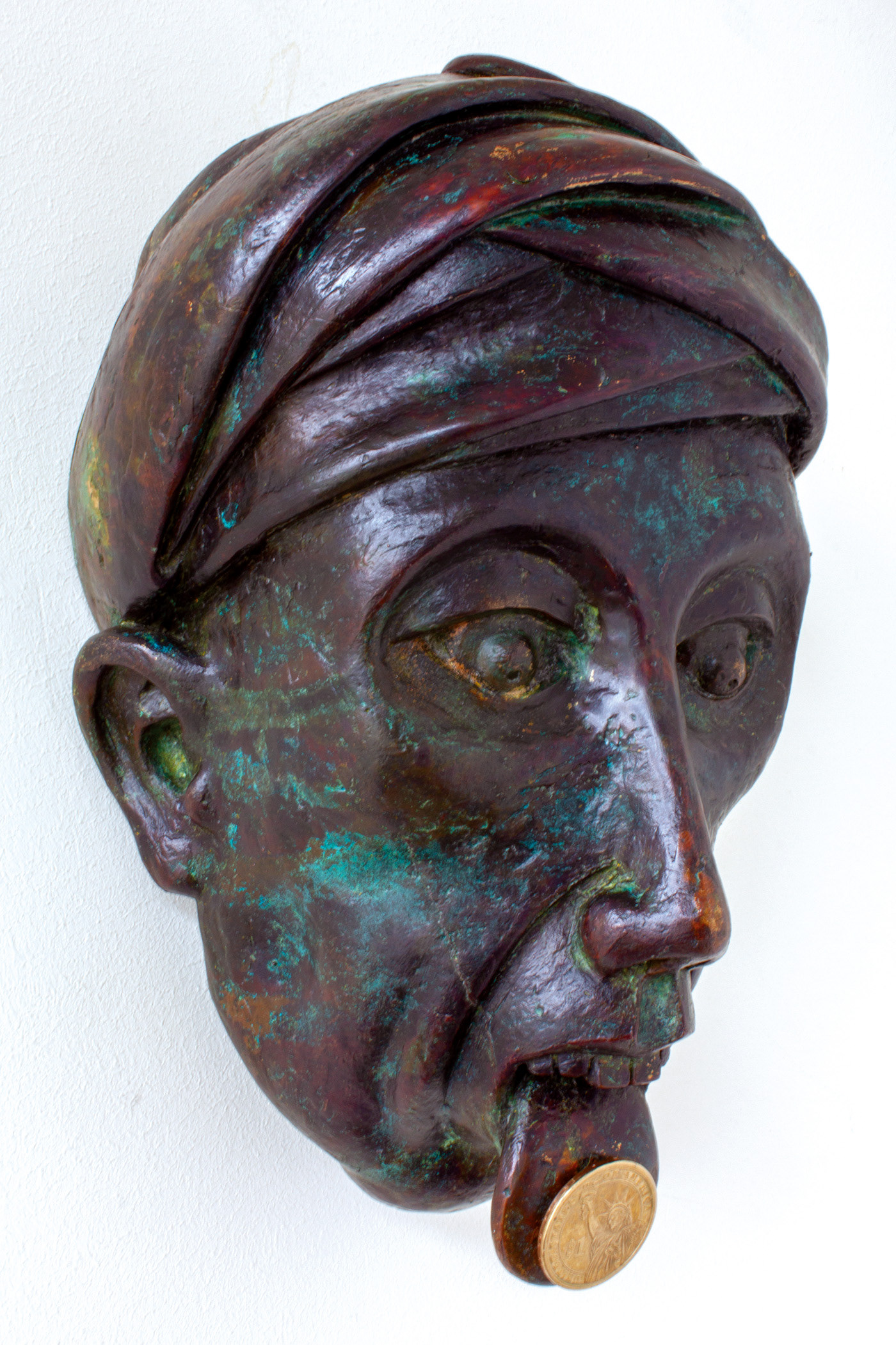 The Moneymaker. Bronze, 24 x 12 x 15 cm.