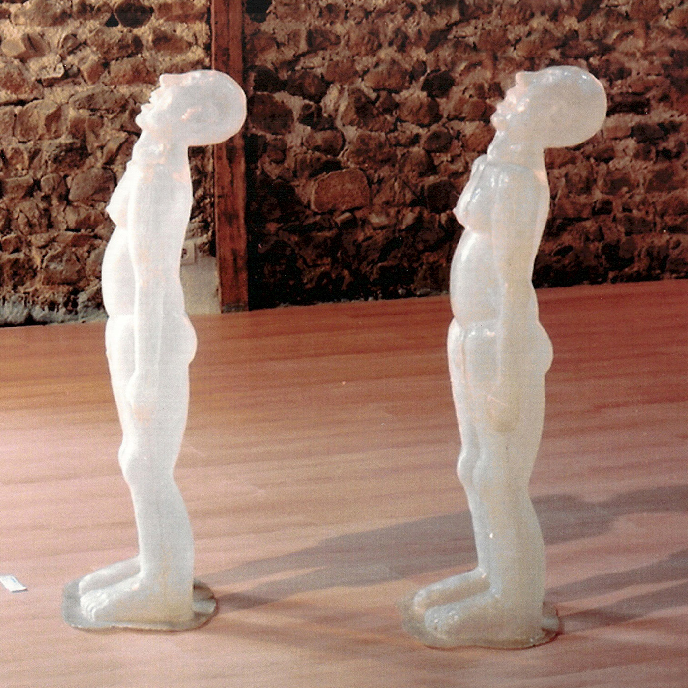 Twin. Polyester, 120 x 50 x 40 cm.