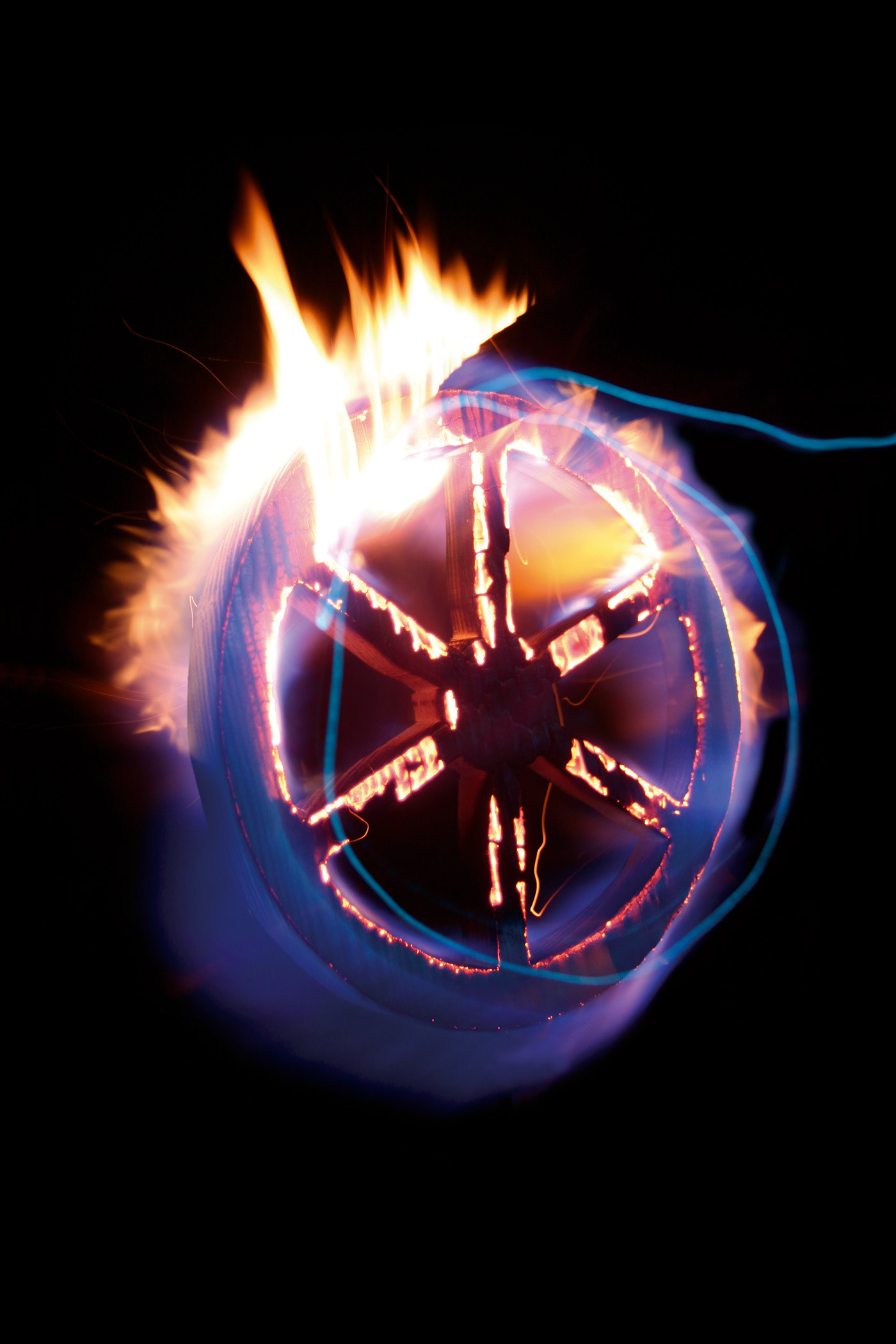 Wheel. Photograph, 60 x 40 cm.