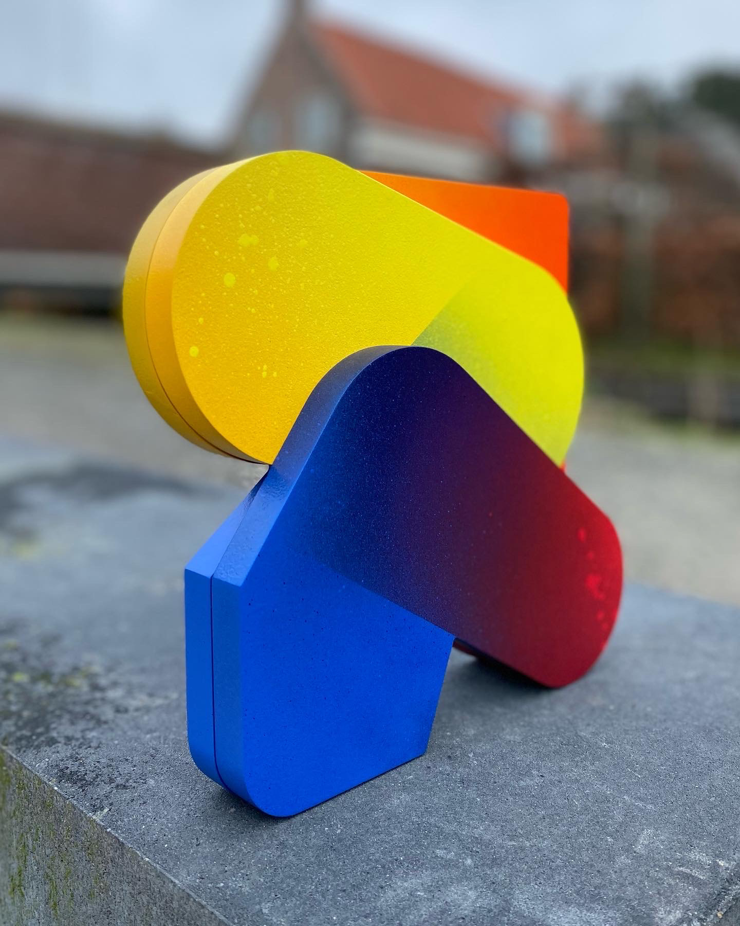 Award. Paint on triple layered wood. 25 x25 cm, Zoetermeer. Tobias Becker Hoff 2023©