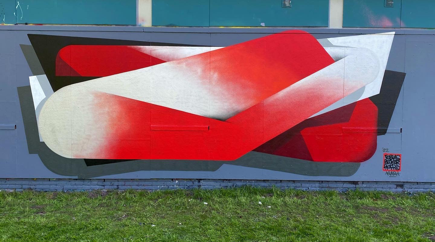 Wall painting temporary. Spray paint on wood. Amsterdam 2022. Tobias Becker Hoff©