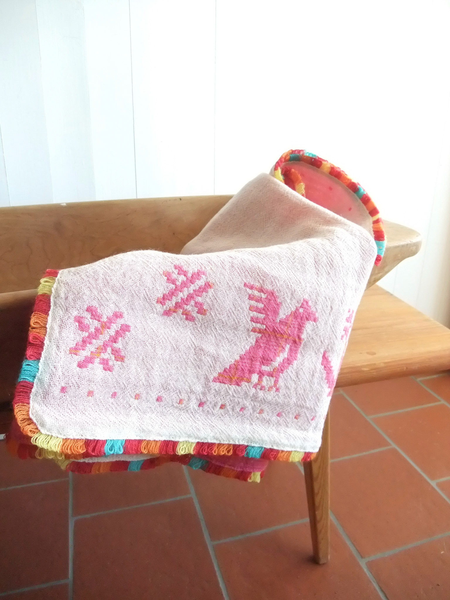 "EstniskaMönster"2014 <Two-sided shawl>リバーシブル大判ショール material: Wool size: 60 × 180 cm design, fabrication: Hanako Fujino
