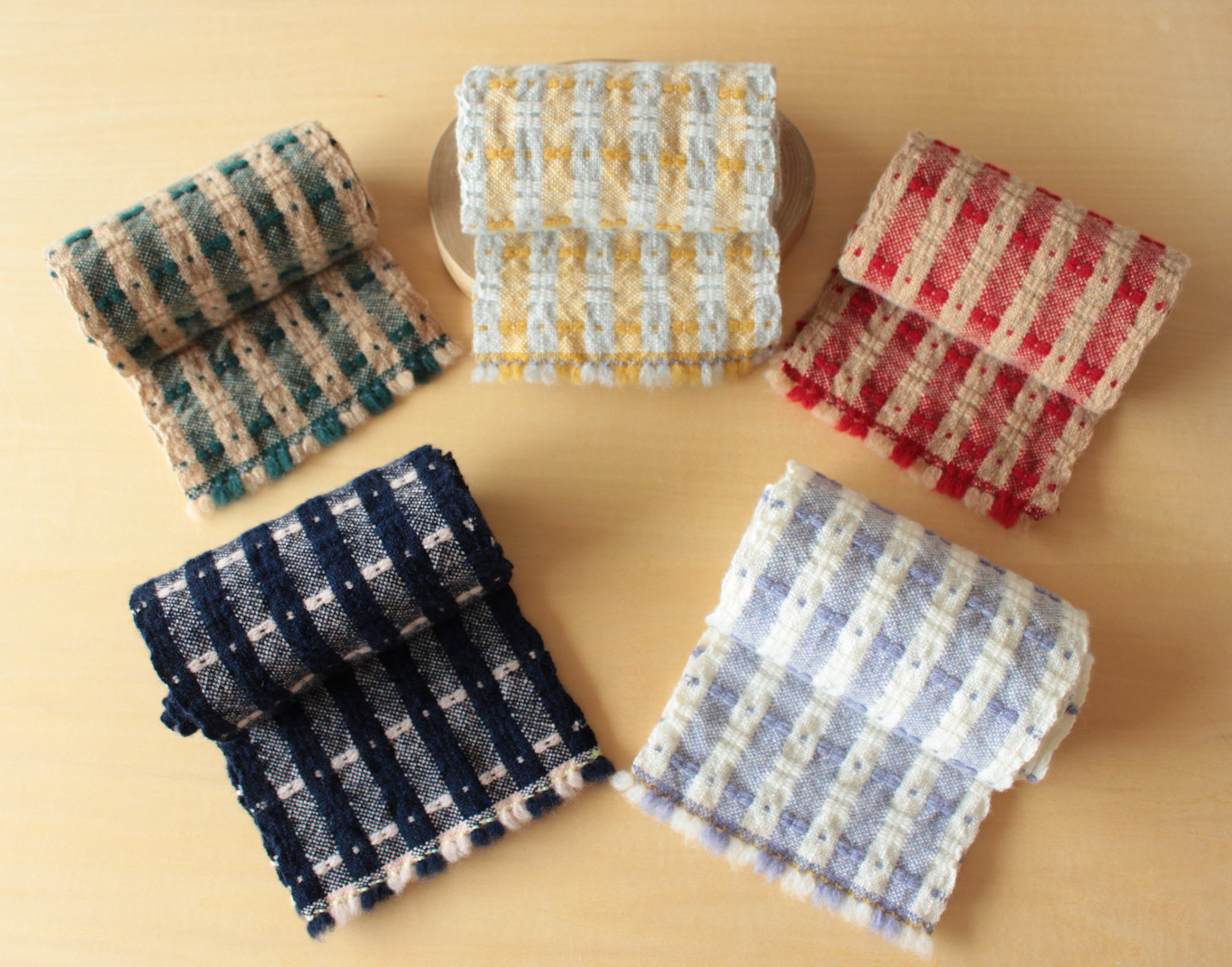 “Swedish Race" 2019 <Muffler>ミニマフラー material: Wool size: ×cm design, fabrication: Hanako Fujino