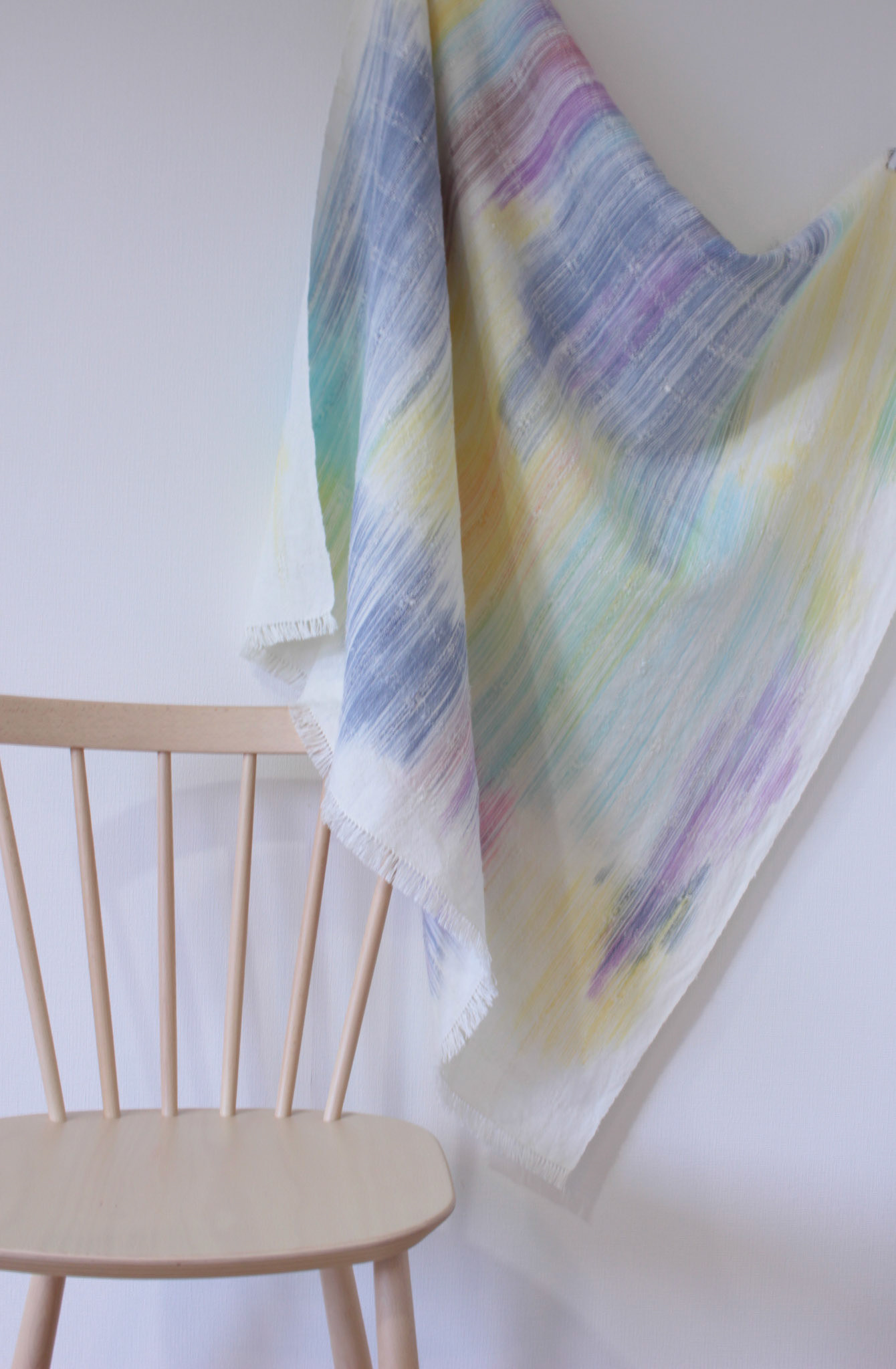 "Färgpenna" 2017 <Shawl> 大判ショール material: Silk/Linen size: 102×106cm design, fabrication: Hanako Fujino