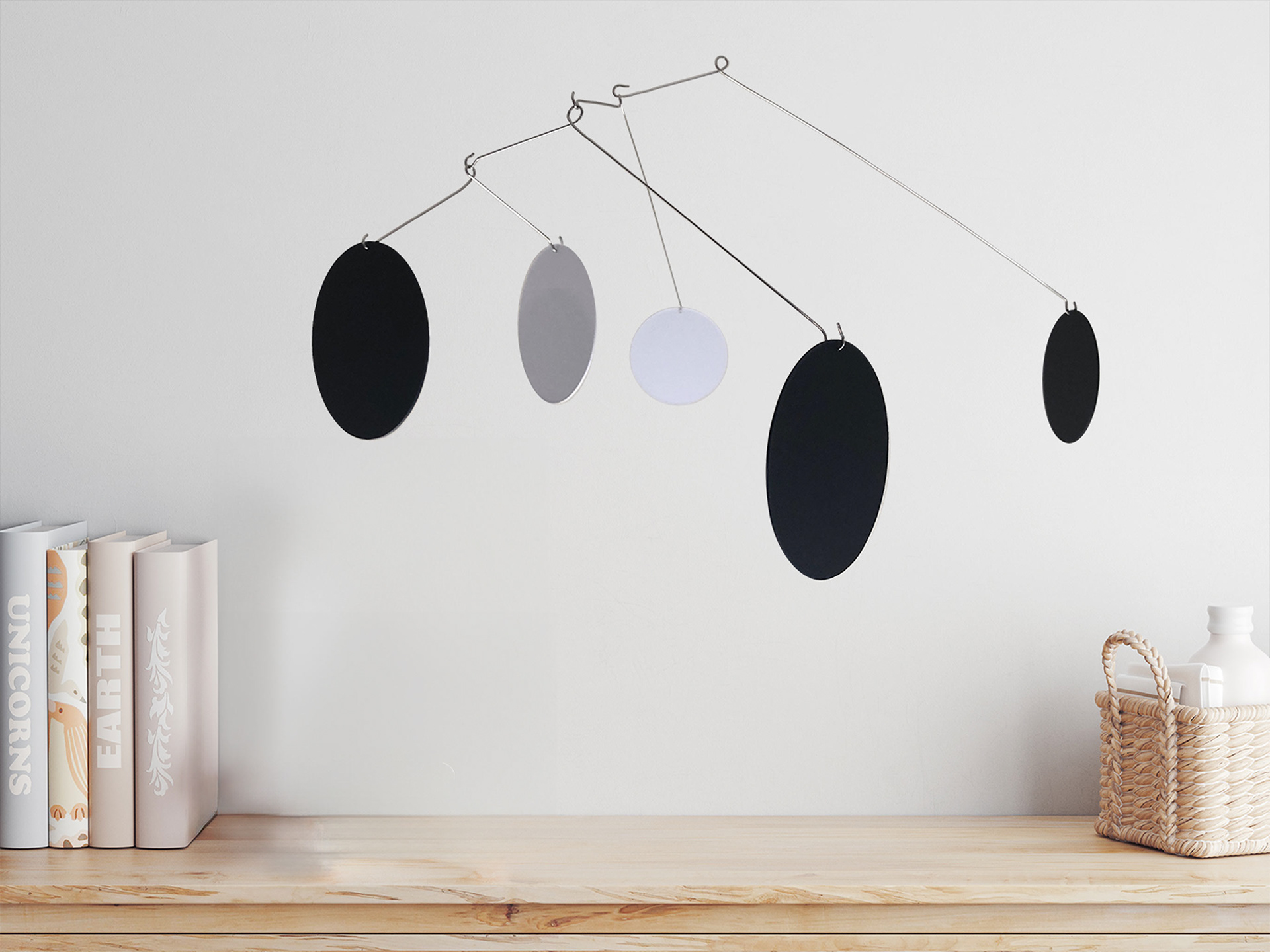 Black & White Circles