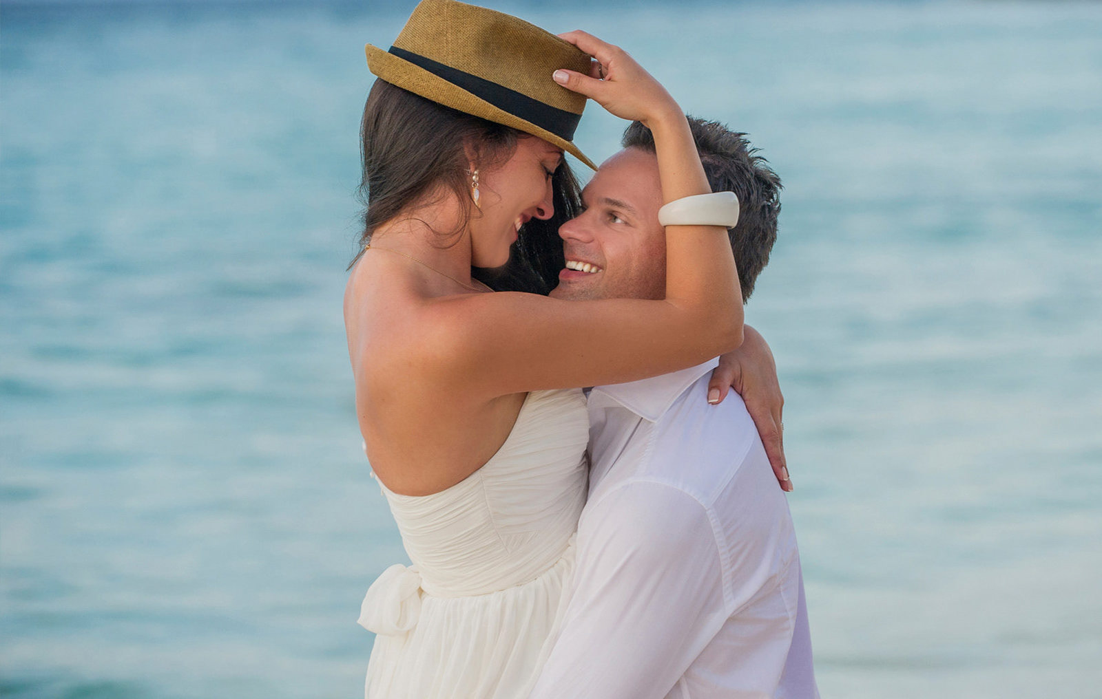 LAHAINA PHOTOGRAPHERS FOR BEACH AND COASTLINE VIEWS