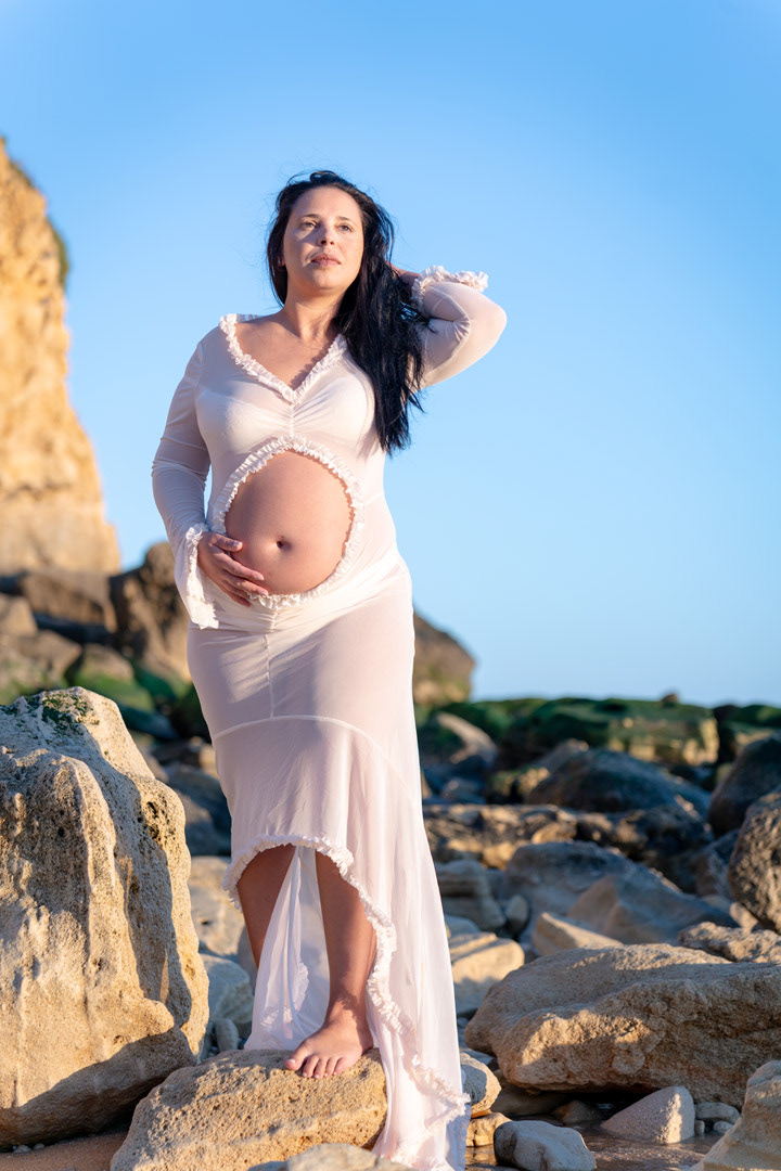 fotografia de gravidez na praia de olhos de agua no algarve 1