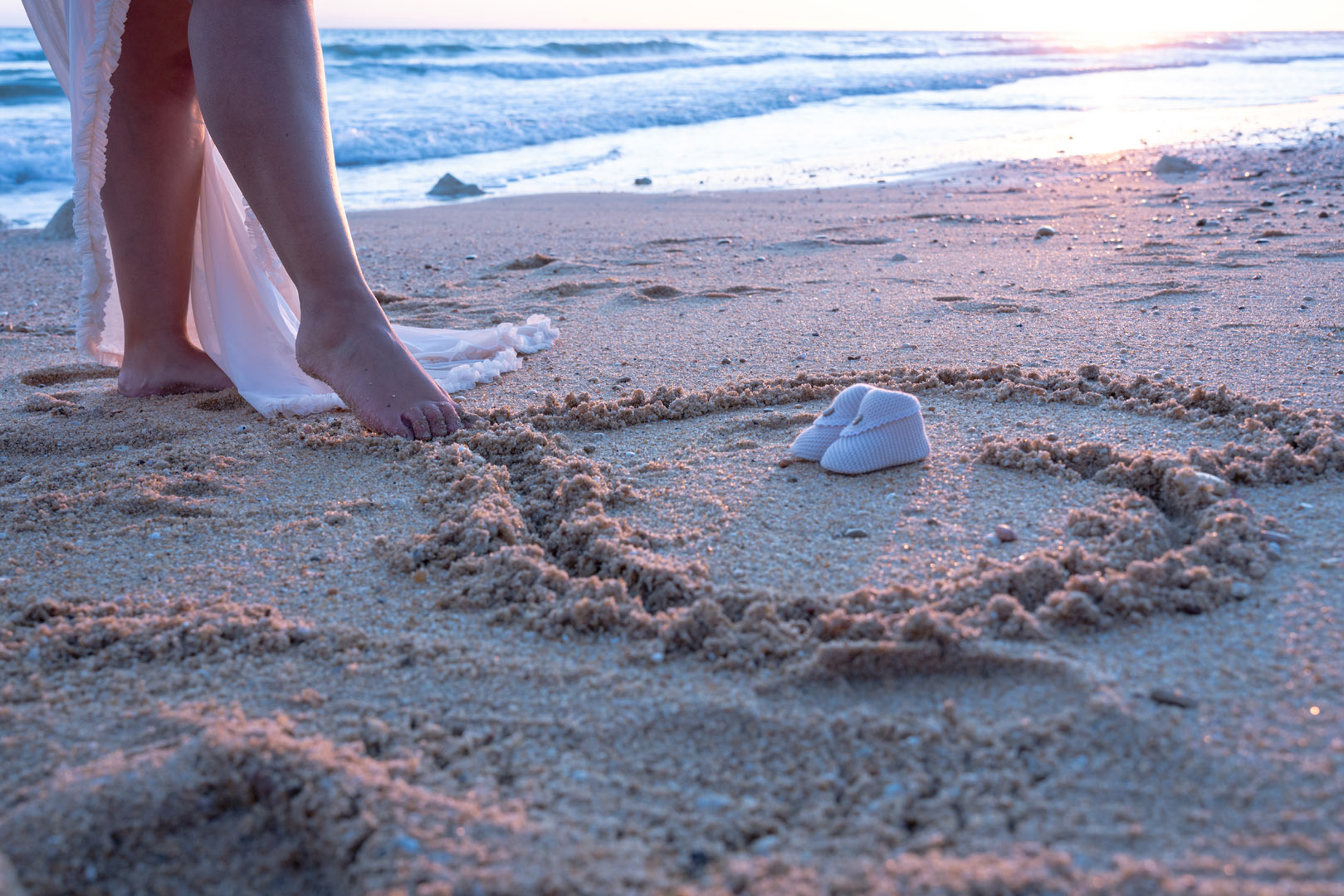 fotografia de gravidez na praia de olhos de agua no algarve 10