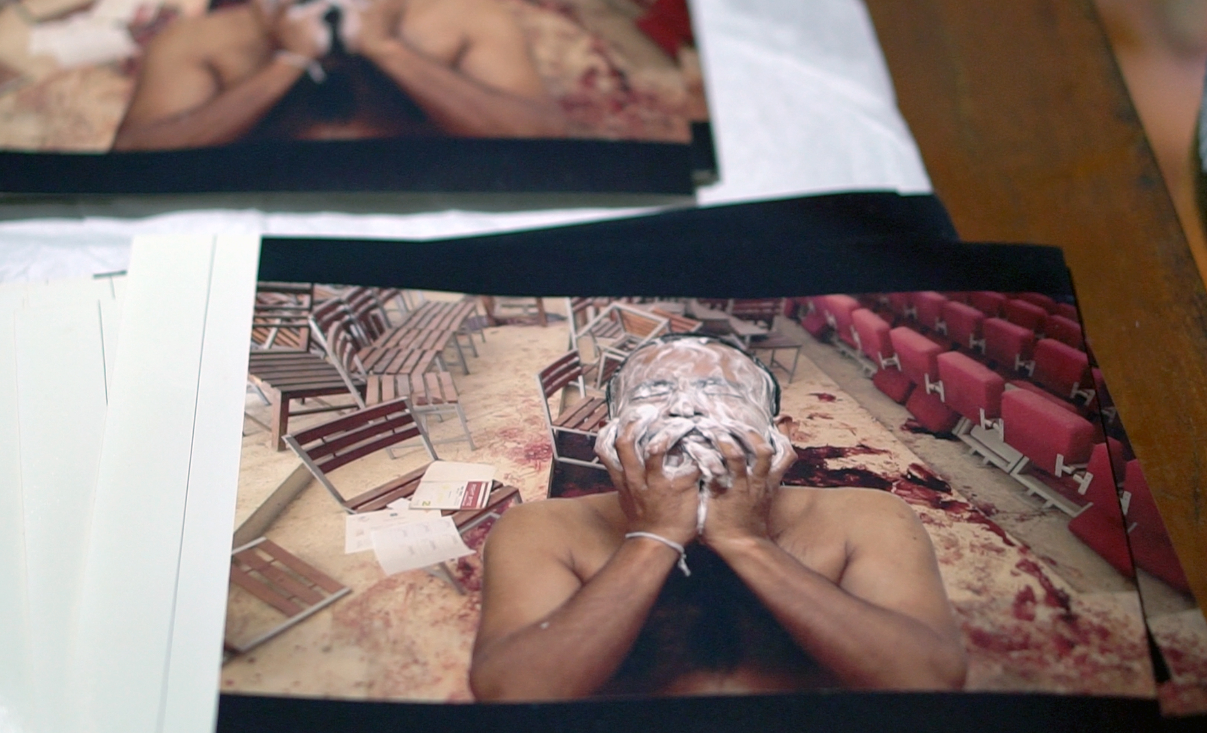 Extrait de Routine Wash, Photo print, 2015