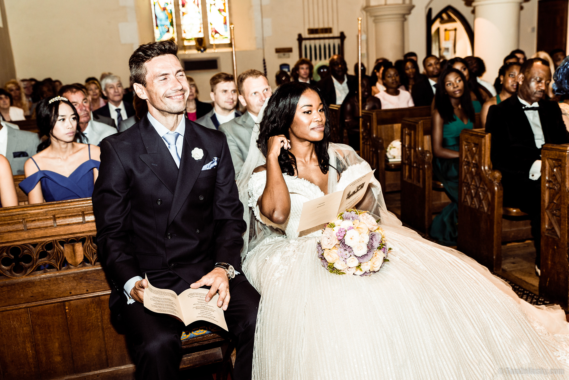in the church - wedding reportage
