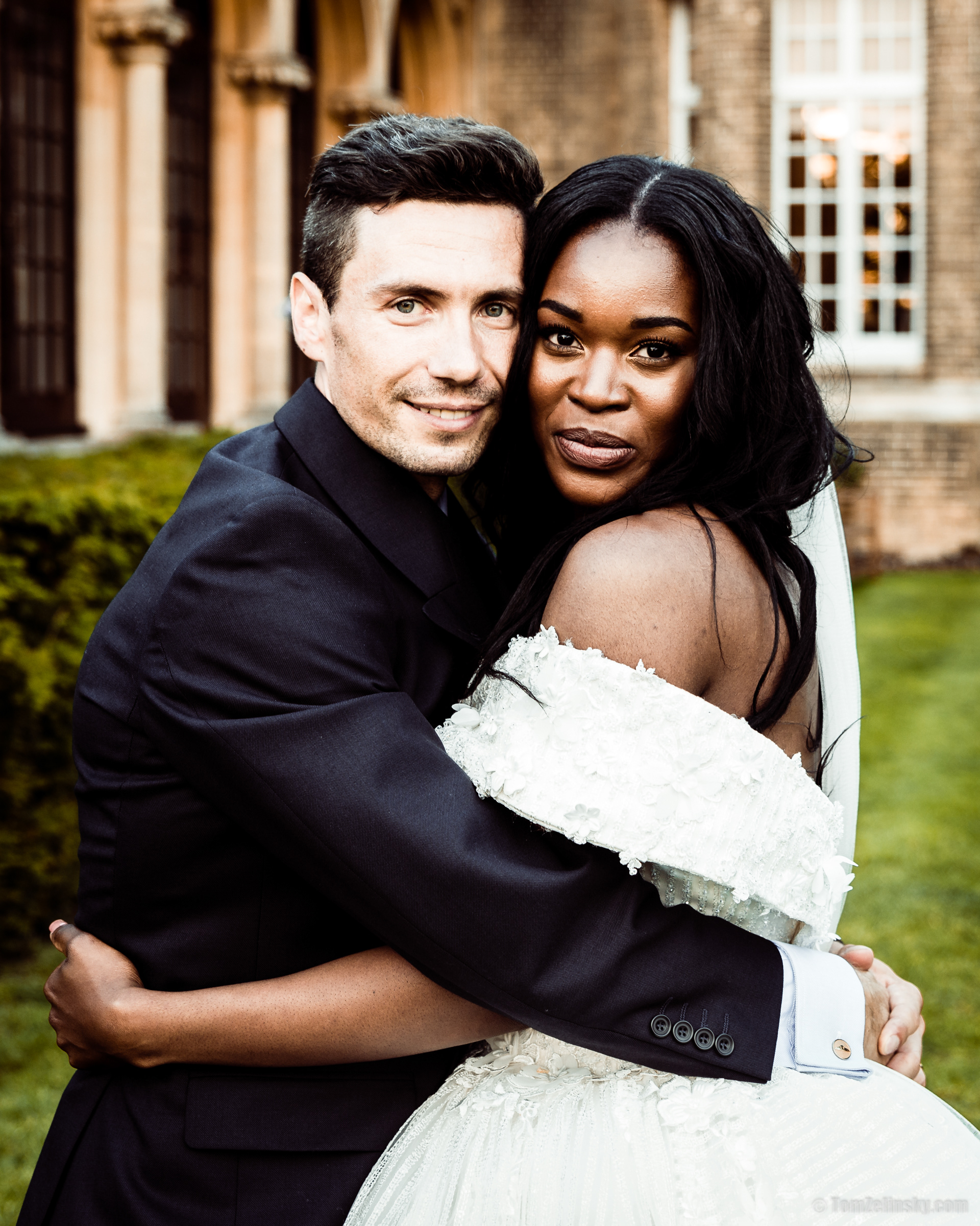groom and bride portrait