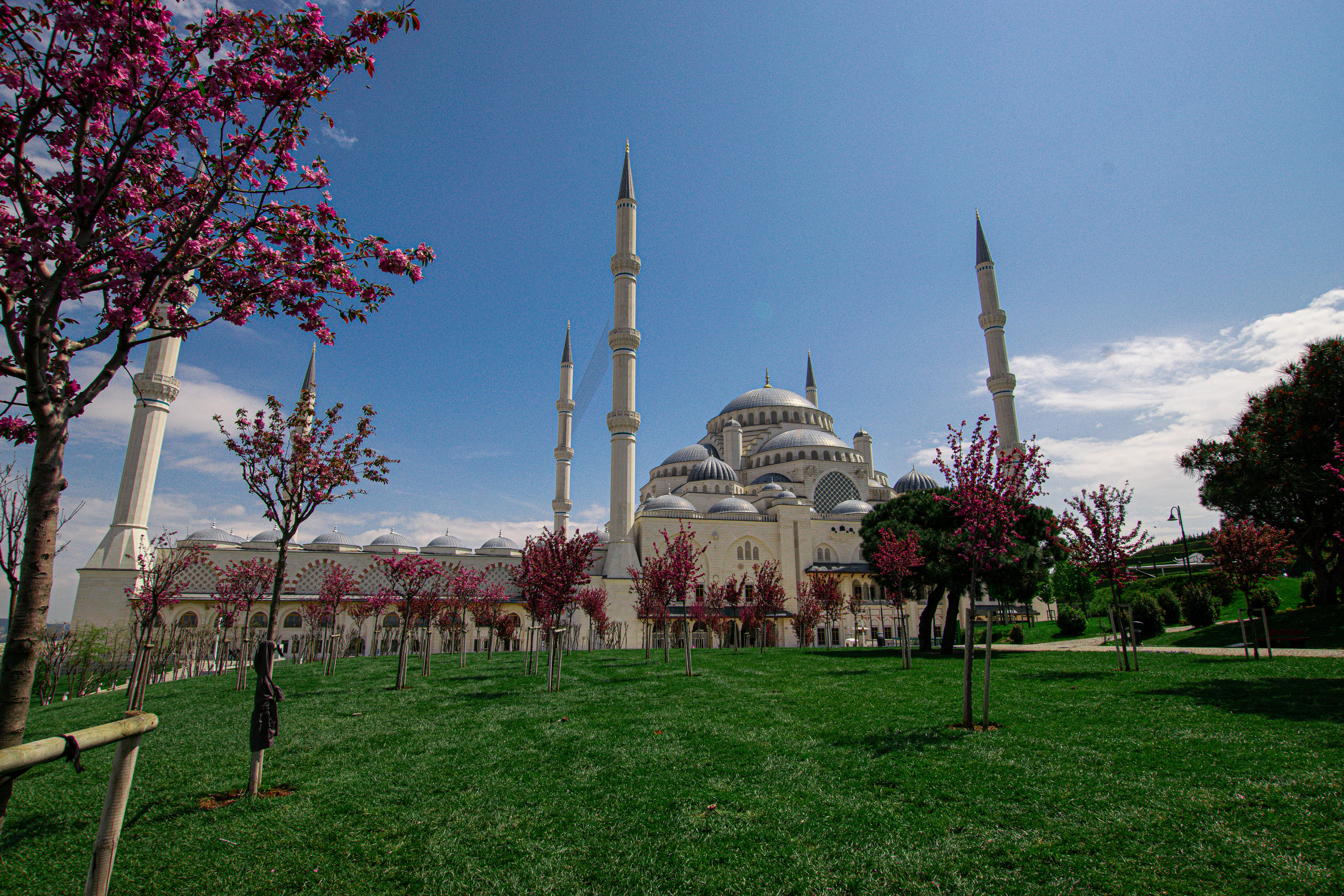 Grand Mosque Gardens