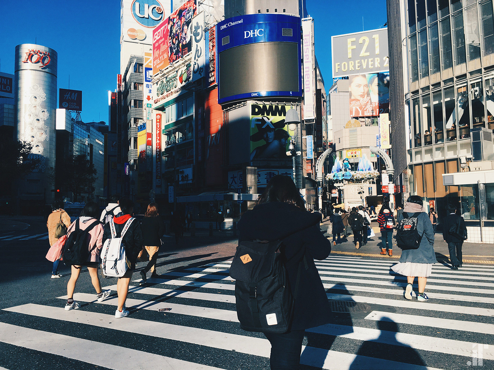 SHIBUYA CROSSING @ 7:40 AM