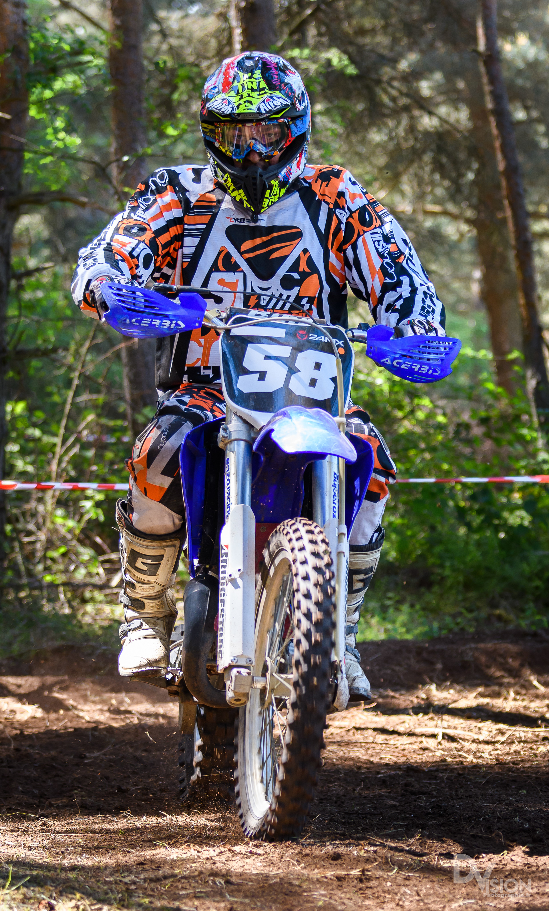 MobCross Loudes