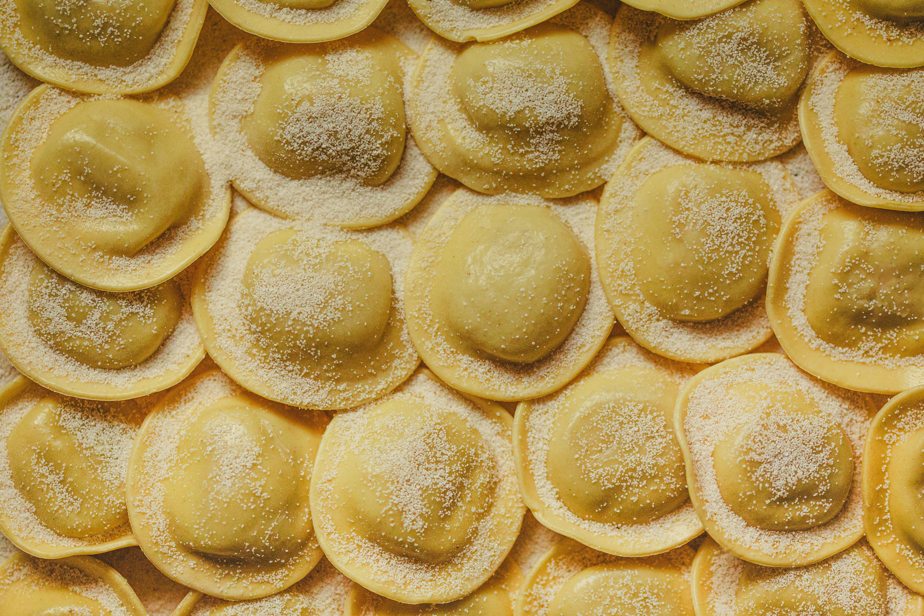 Handmade pasta laid out on a worktop / The Gastro Label Selection / www.gastro-label.com